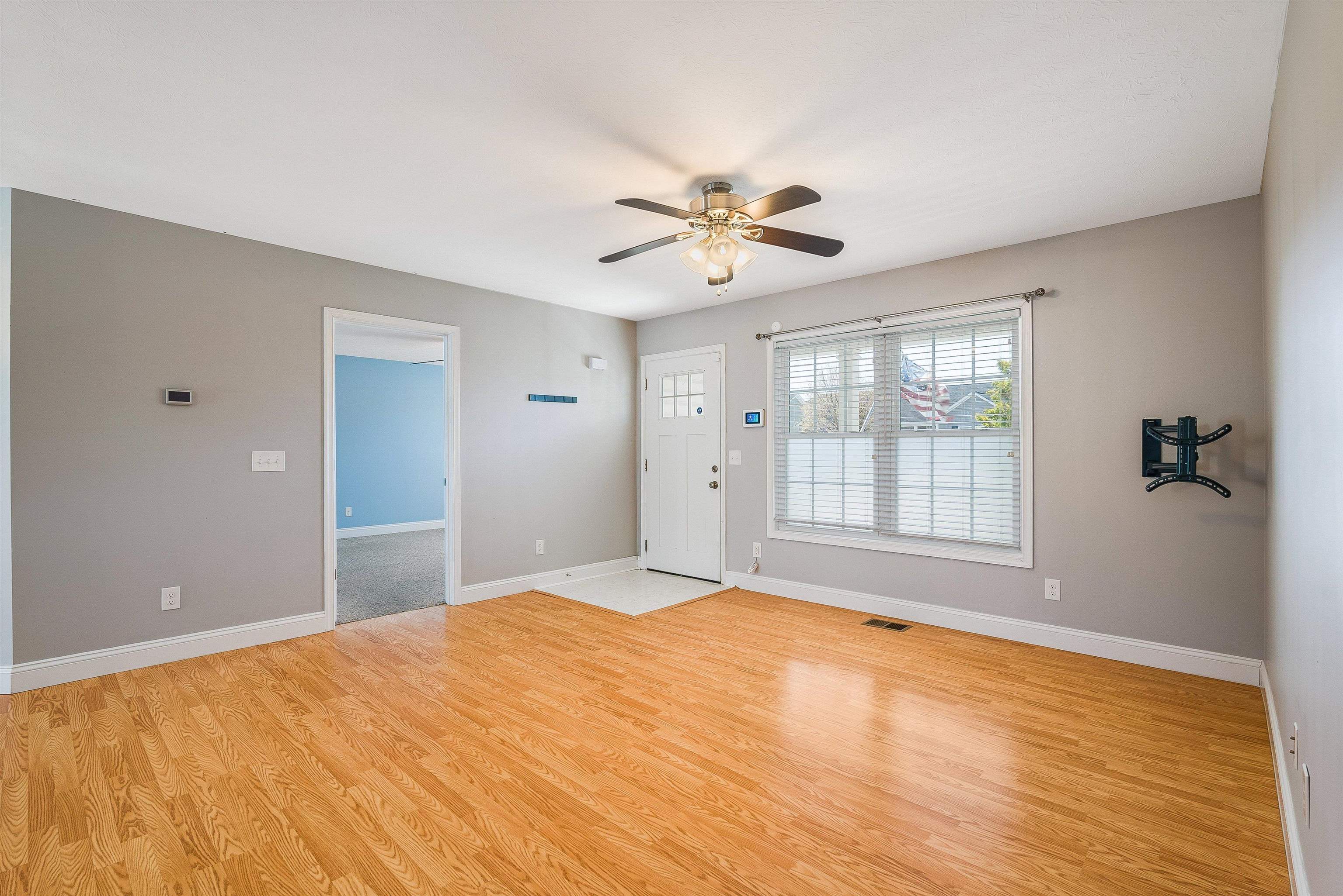 268 DYLAN CIR