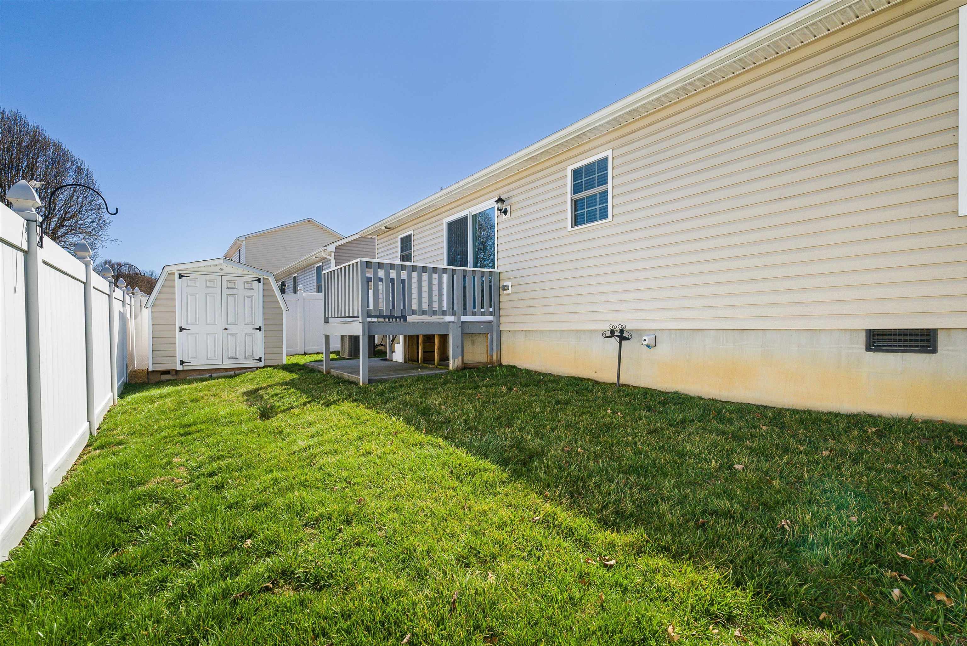 268 DYLAN CIR