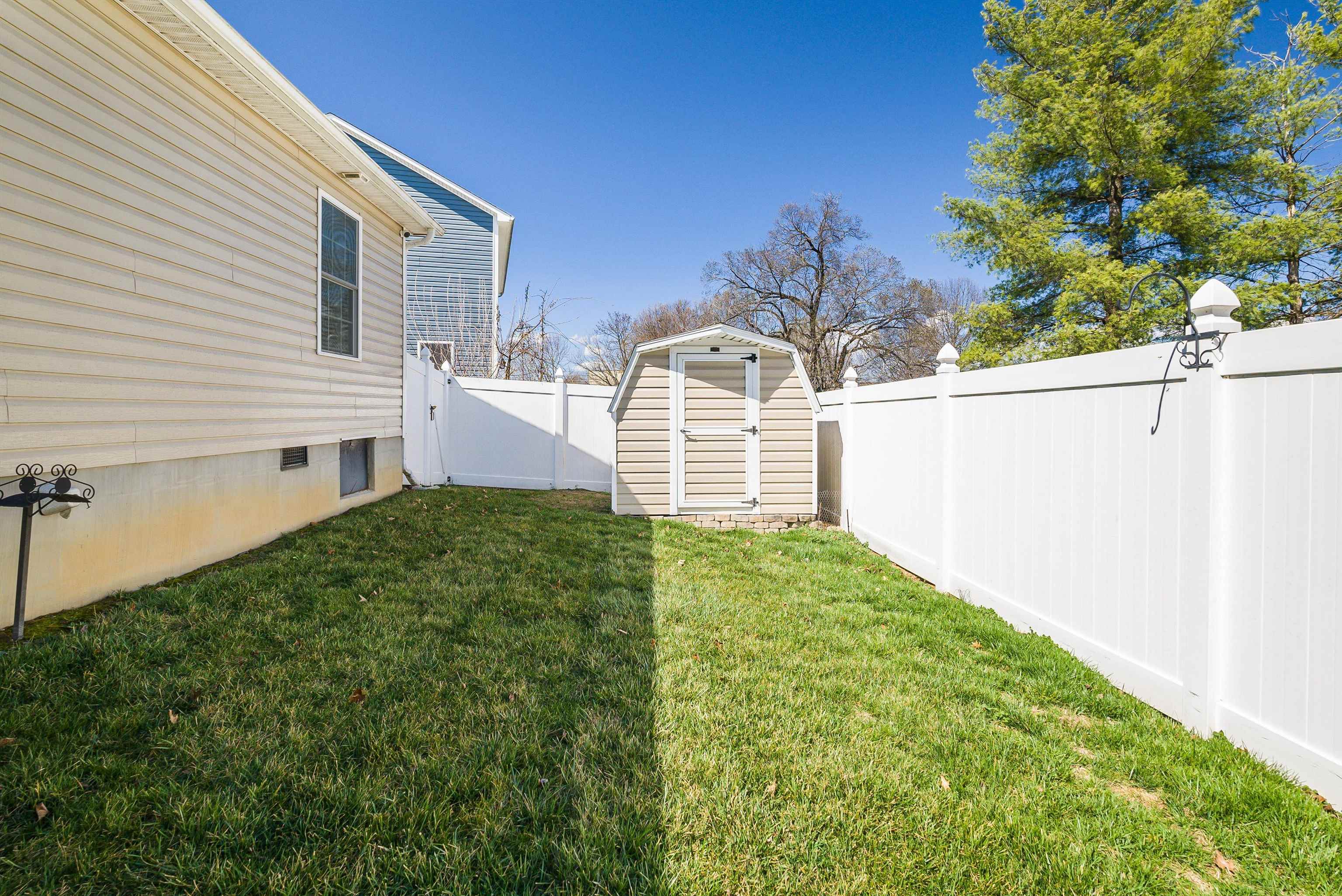 268 DYLAN CIR