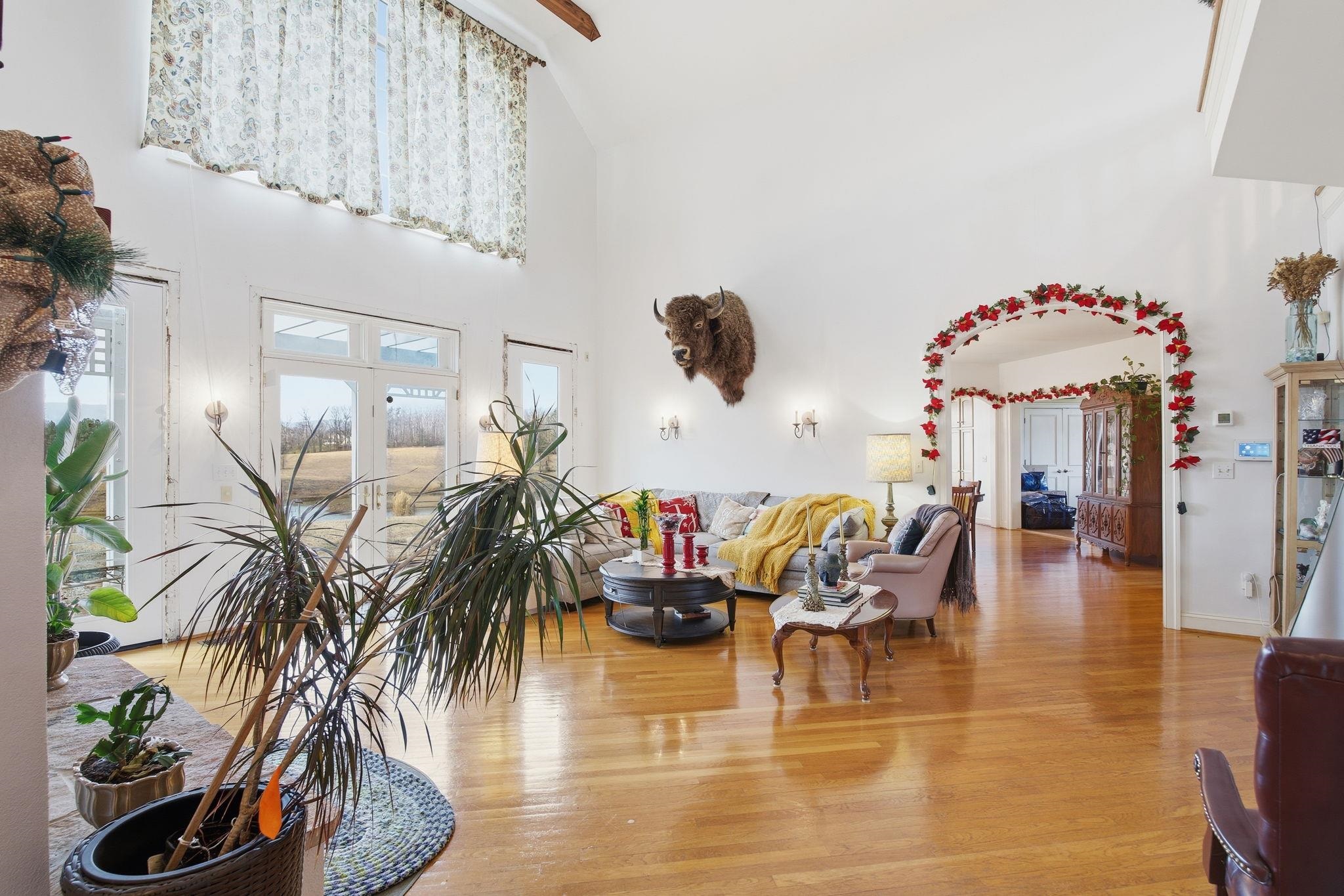 436 CHIMNEY ROCK RD