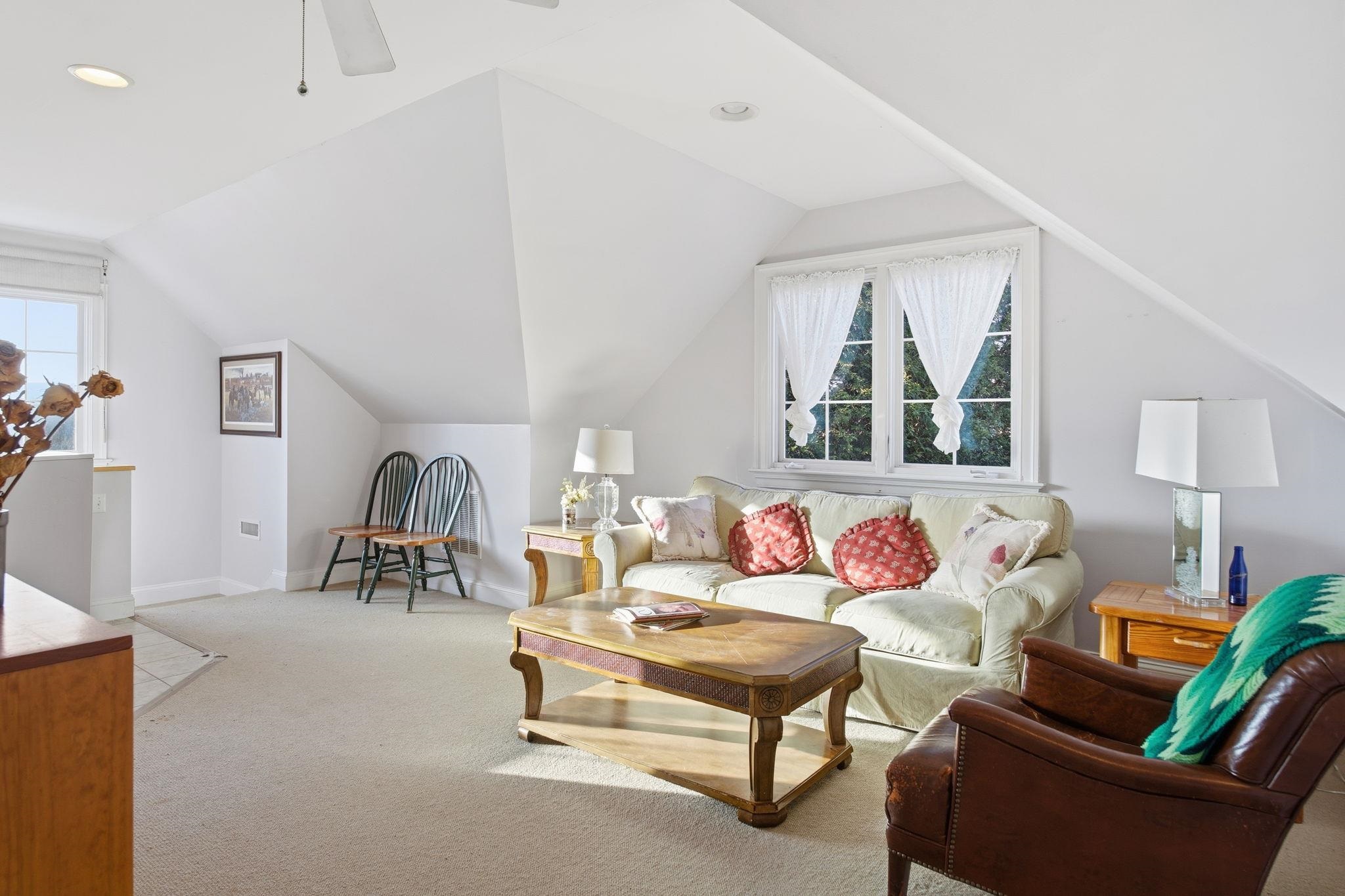 436 CHIMNEY ROCK RD