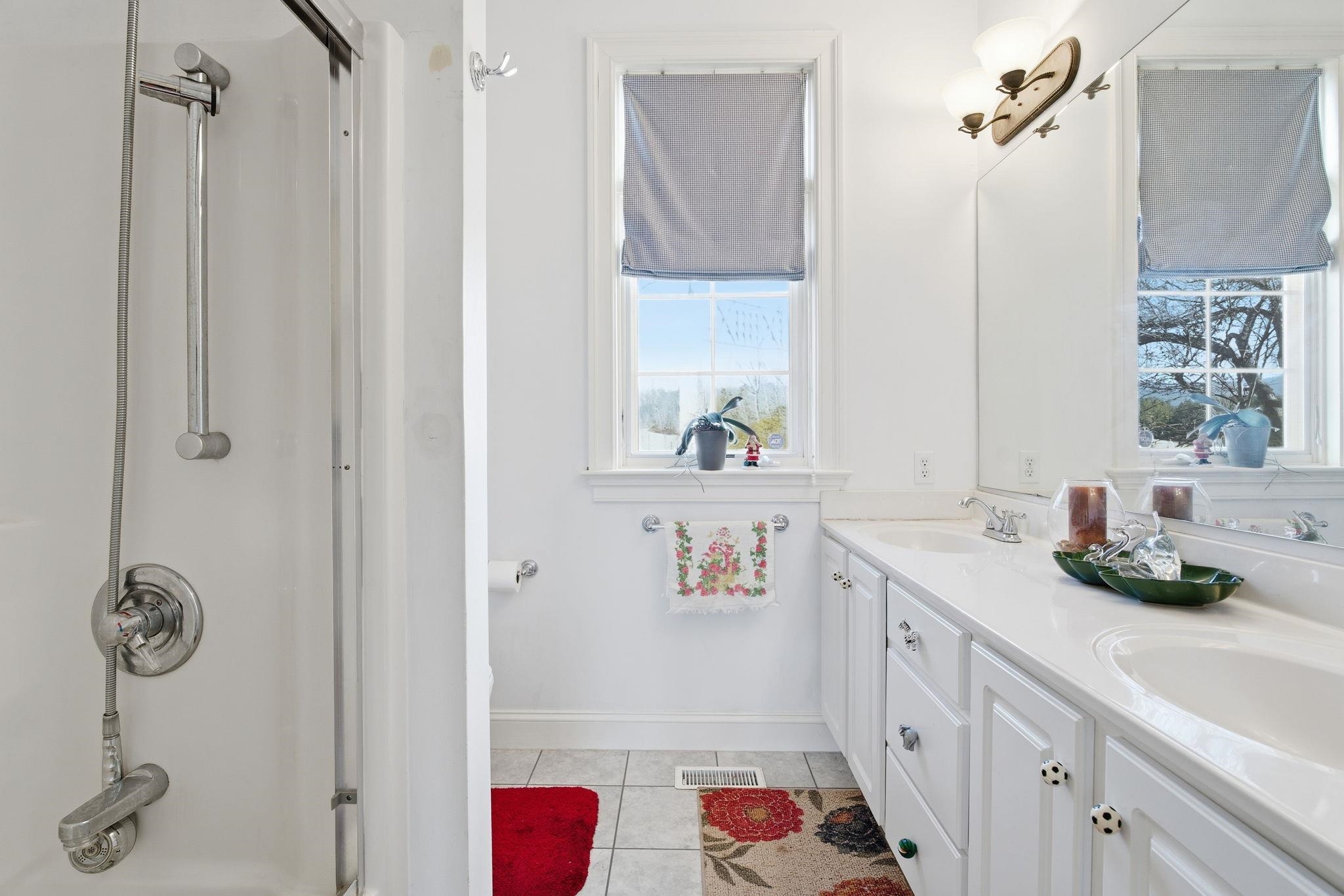 436 CHIMNEY ROCK RD
