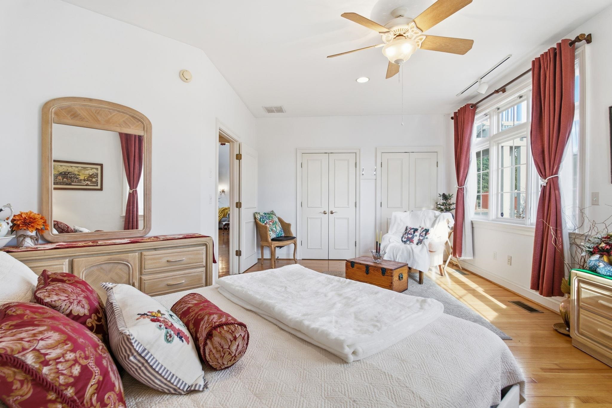 436 CHIMNEY ROCK RD