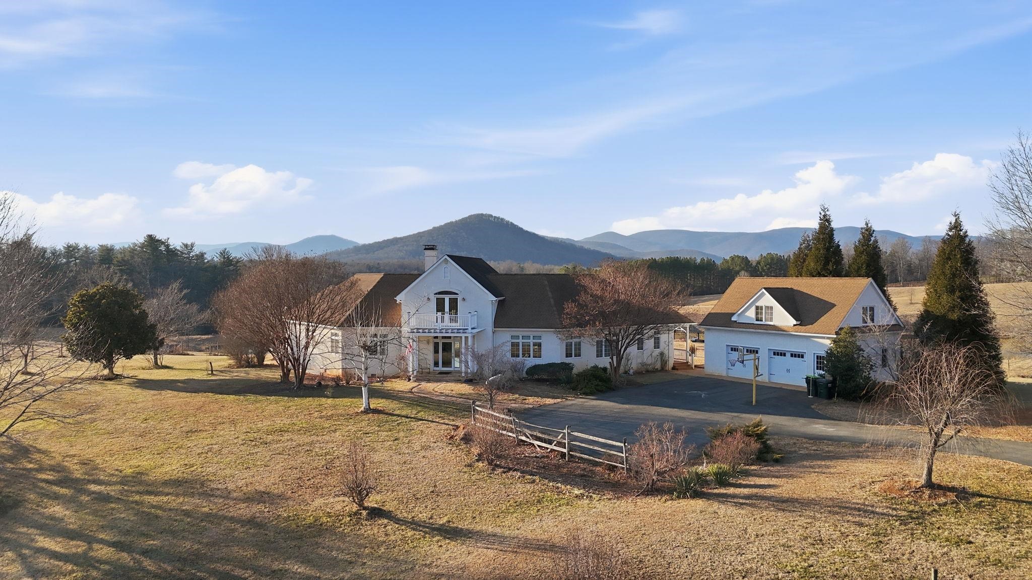 436 CHIMNEY ROCK RD