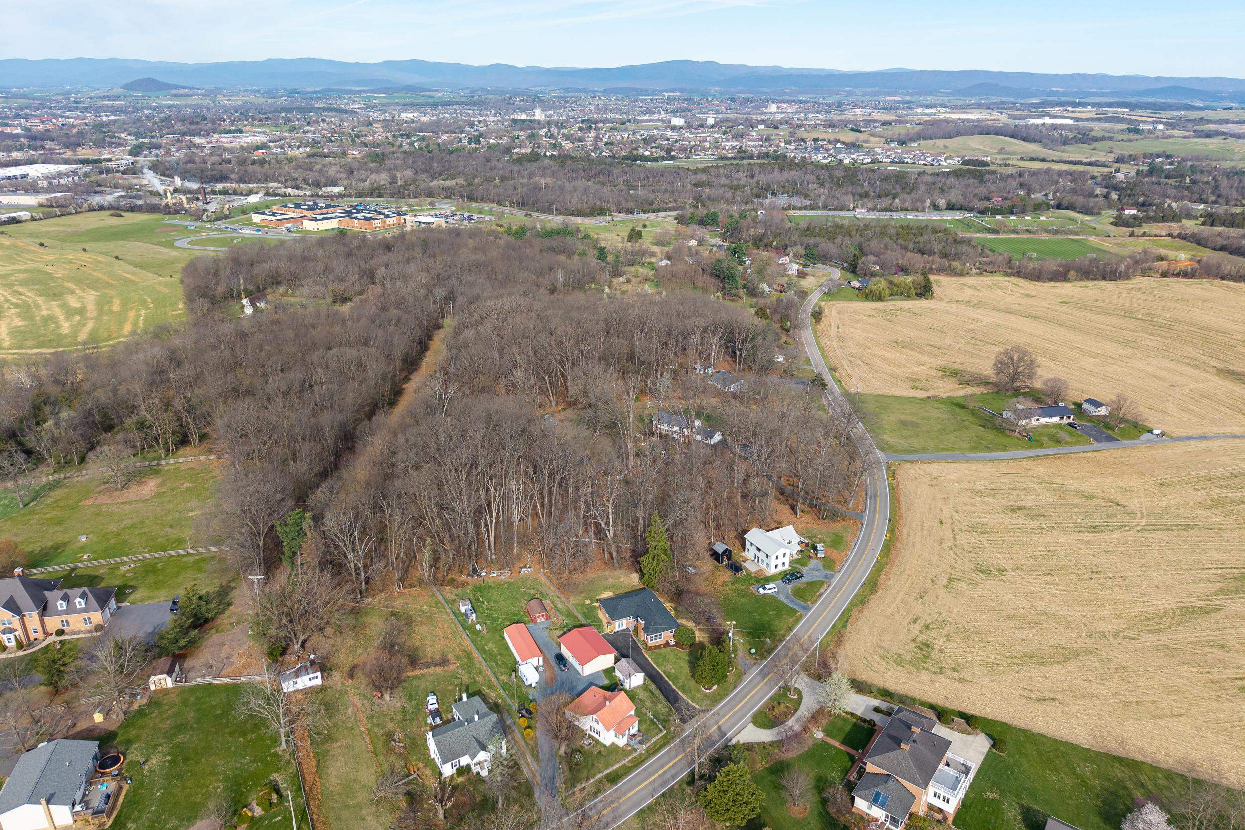 1045 SMITHLAND RD
