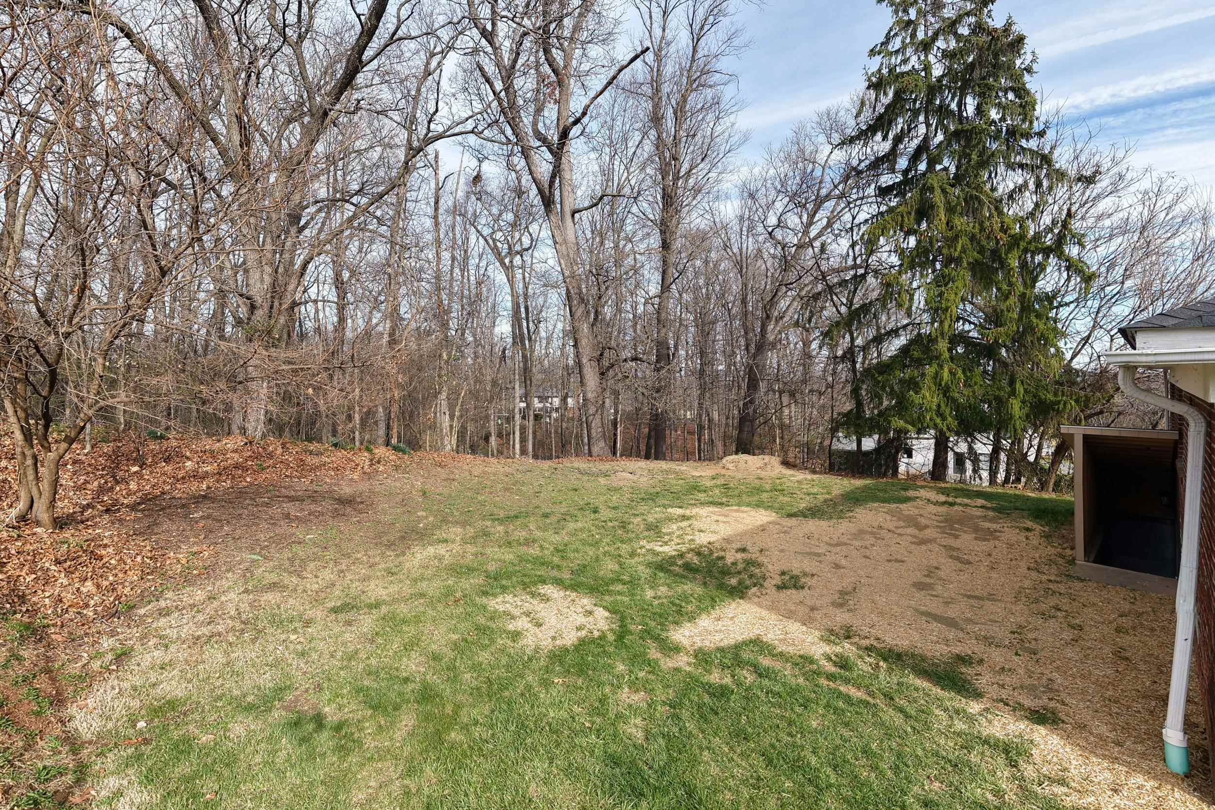 1045 SMITHLAND RD