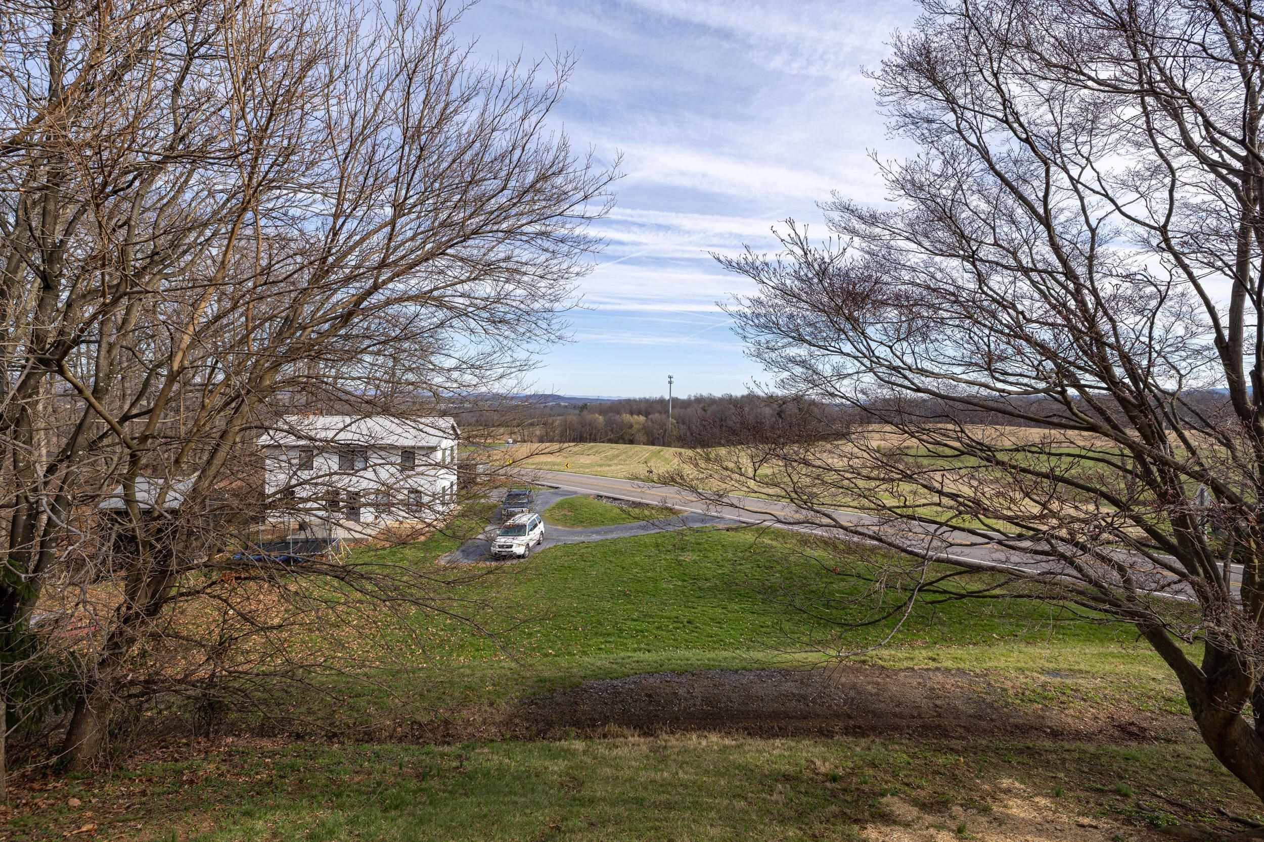 1045 SMITHLAND RD