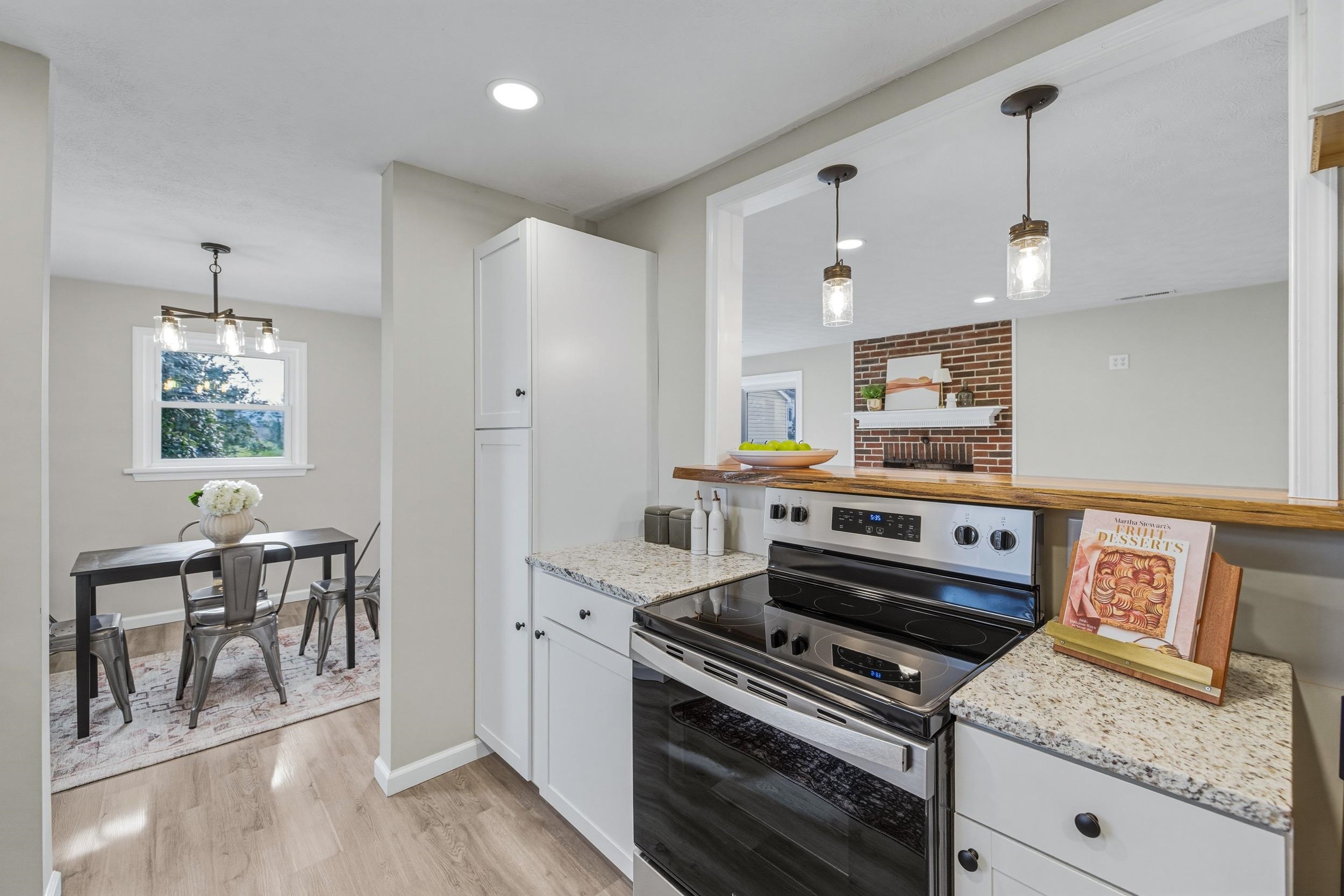 1045 SMITHLAND RD