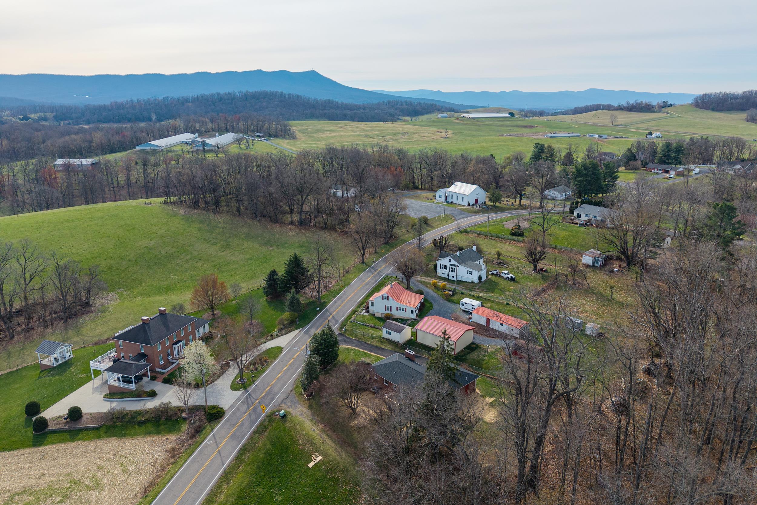 1045 SMITHLAND RD
