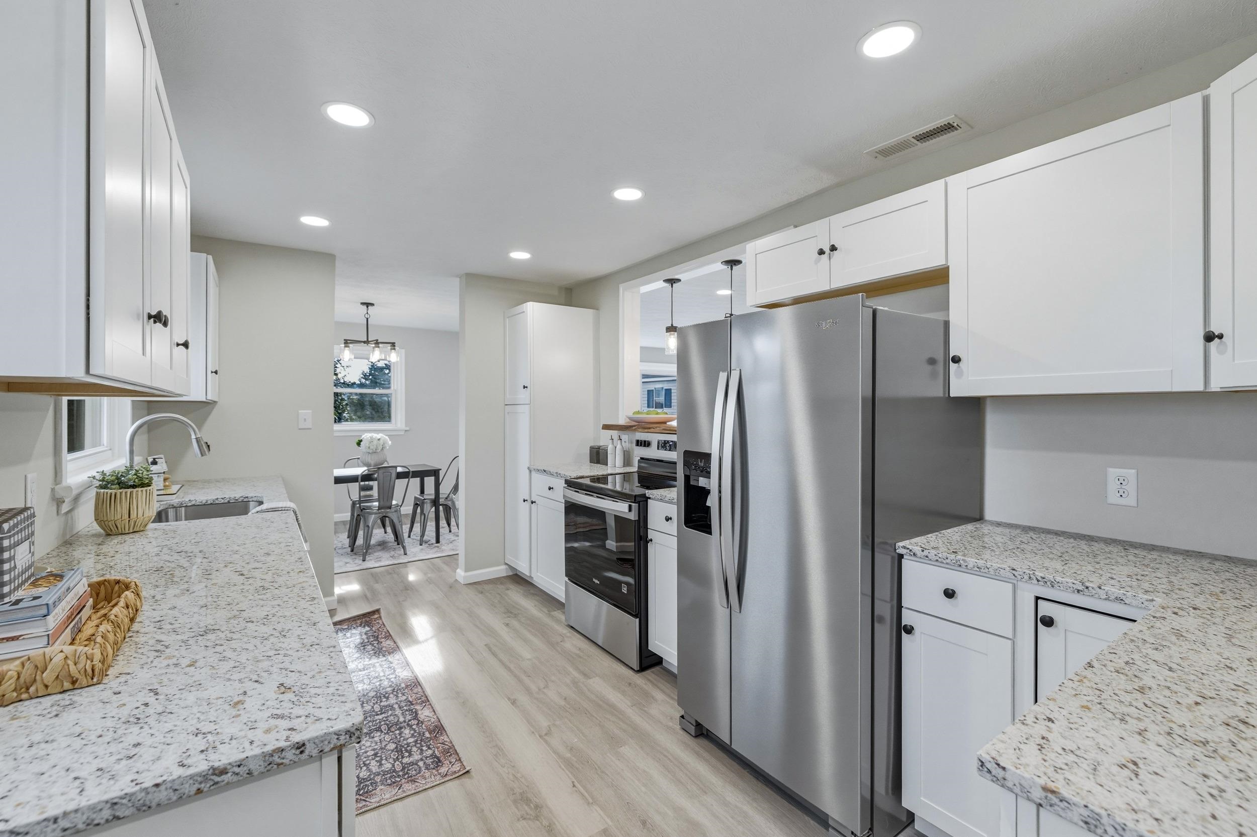 1045 SMITHLAND RD