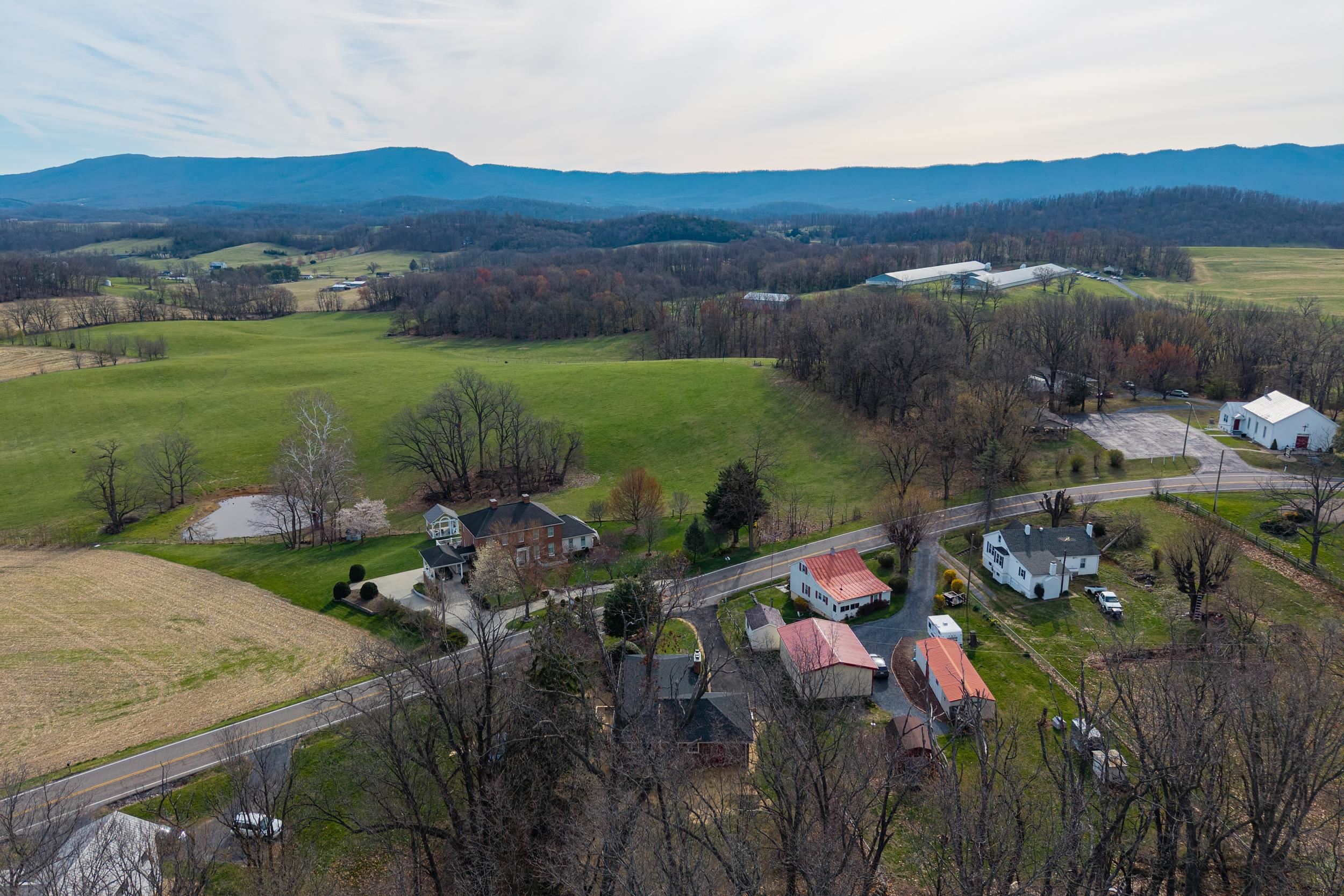1045 SMITHLAND RD