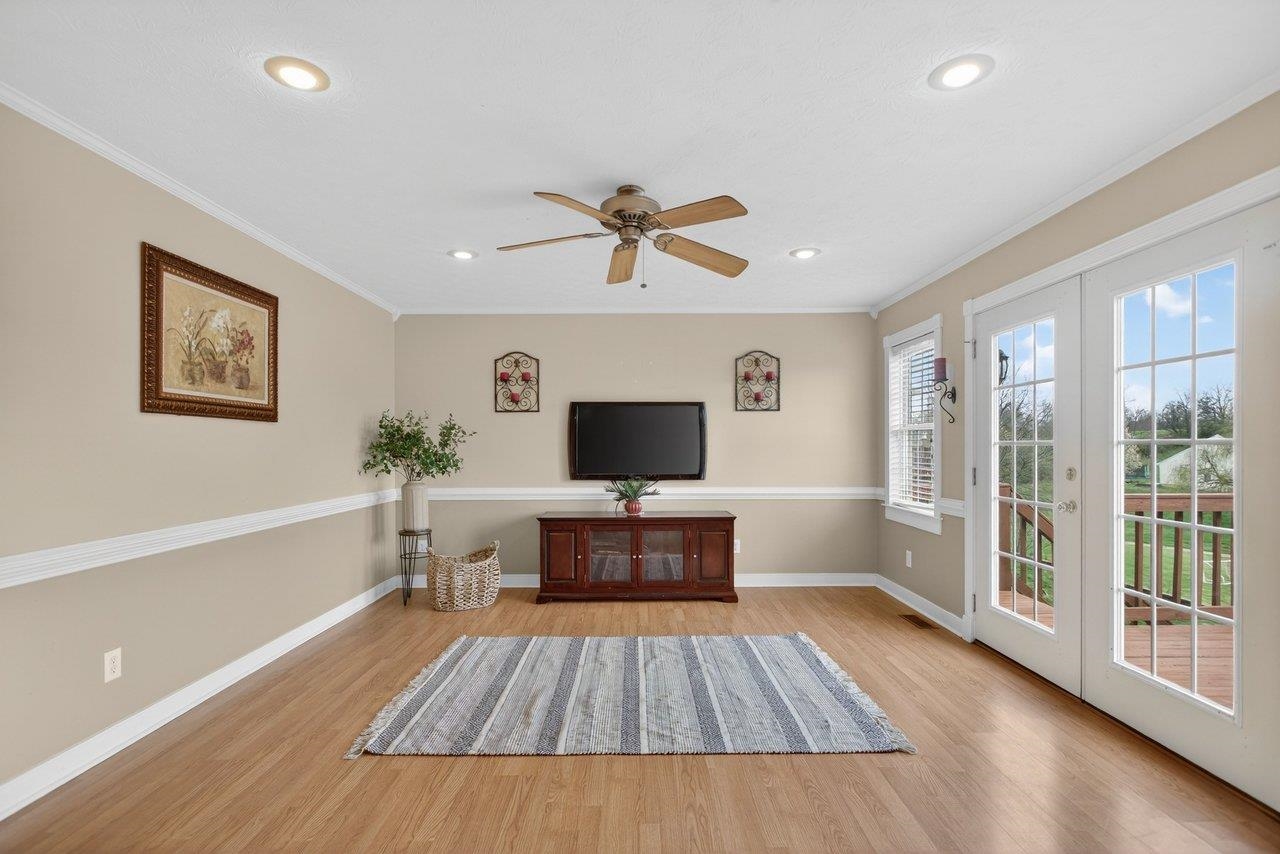145 SUGAR MILL LN