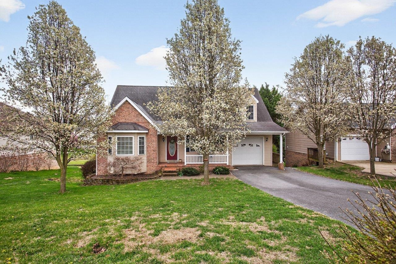 145 SUGAR MILL LN