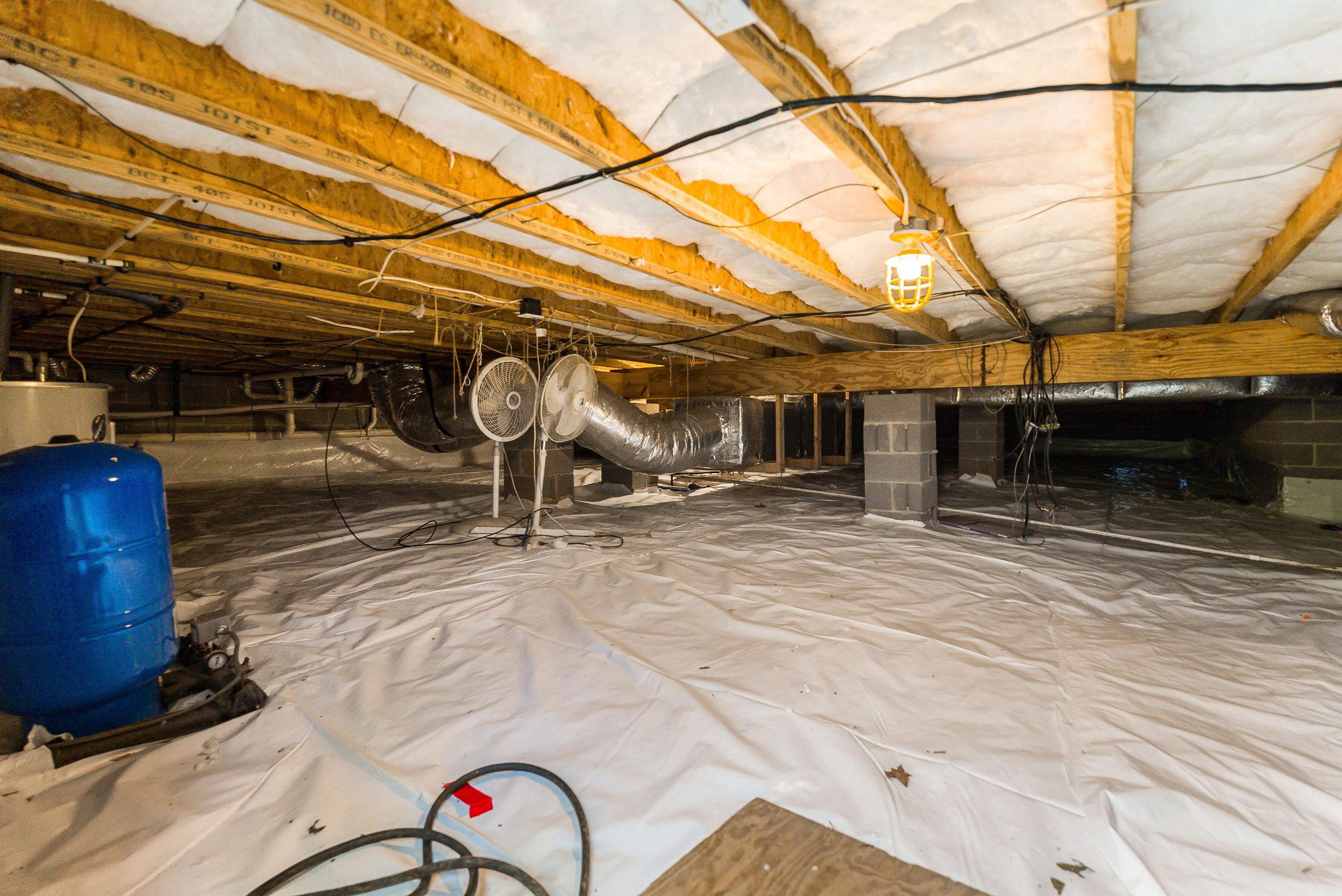 553 HIDDEN VALLEYS RD