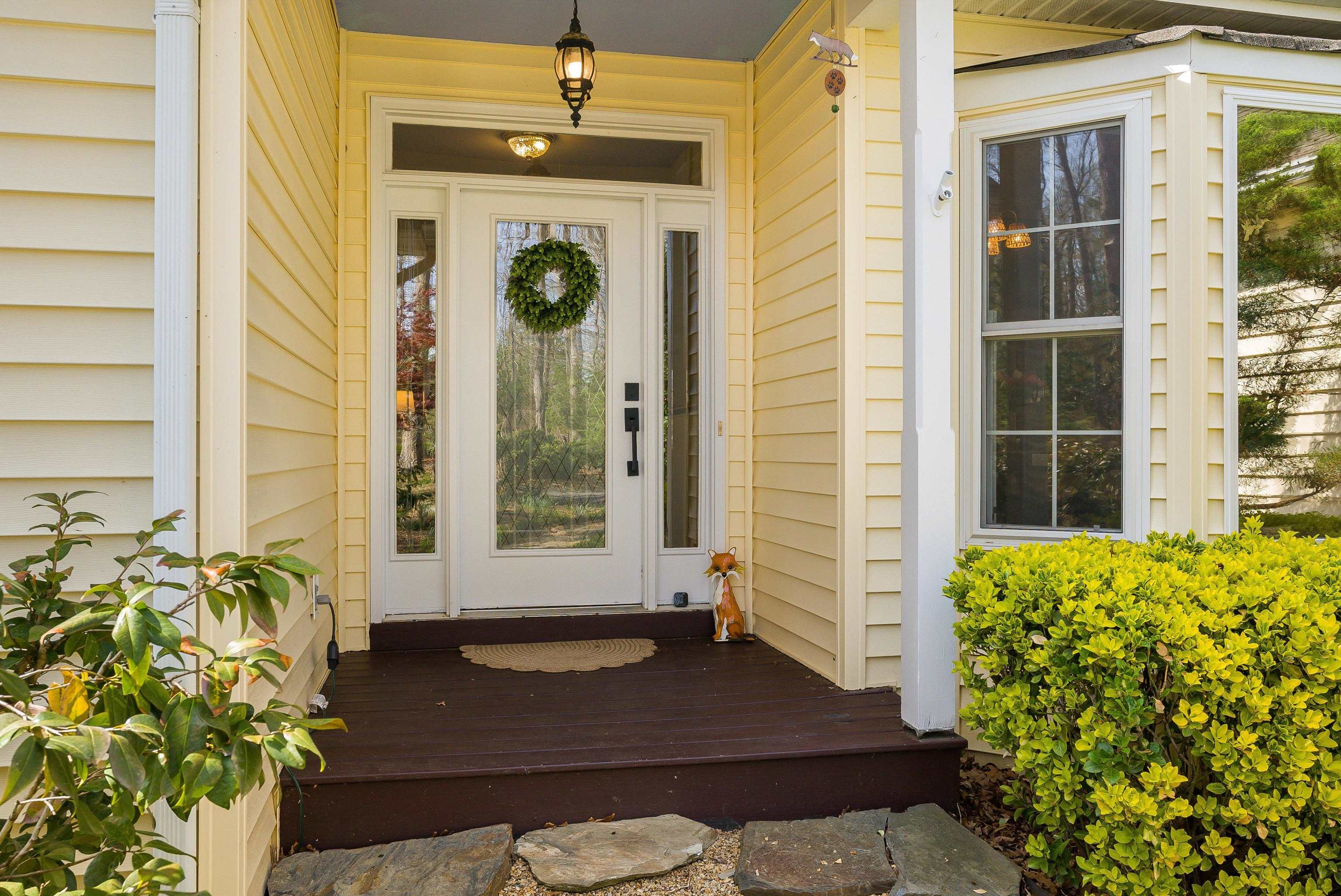 553 HIDDEN VALLEYS RD