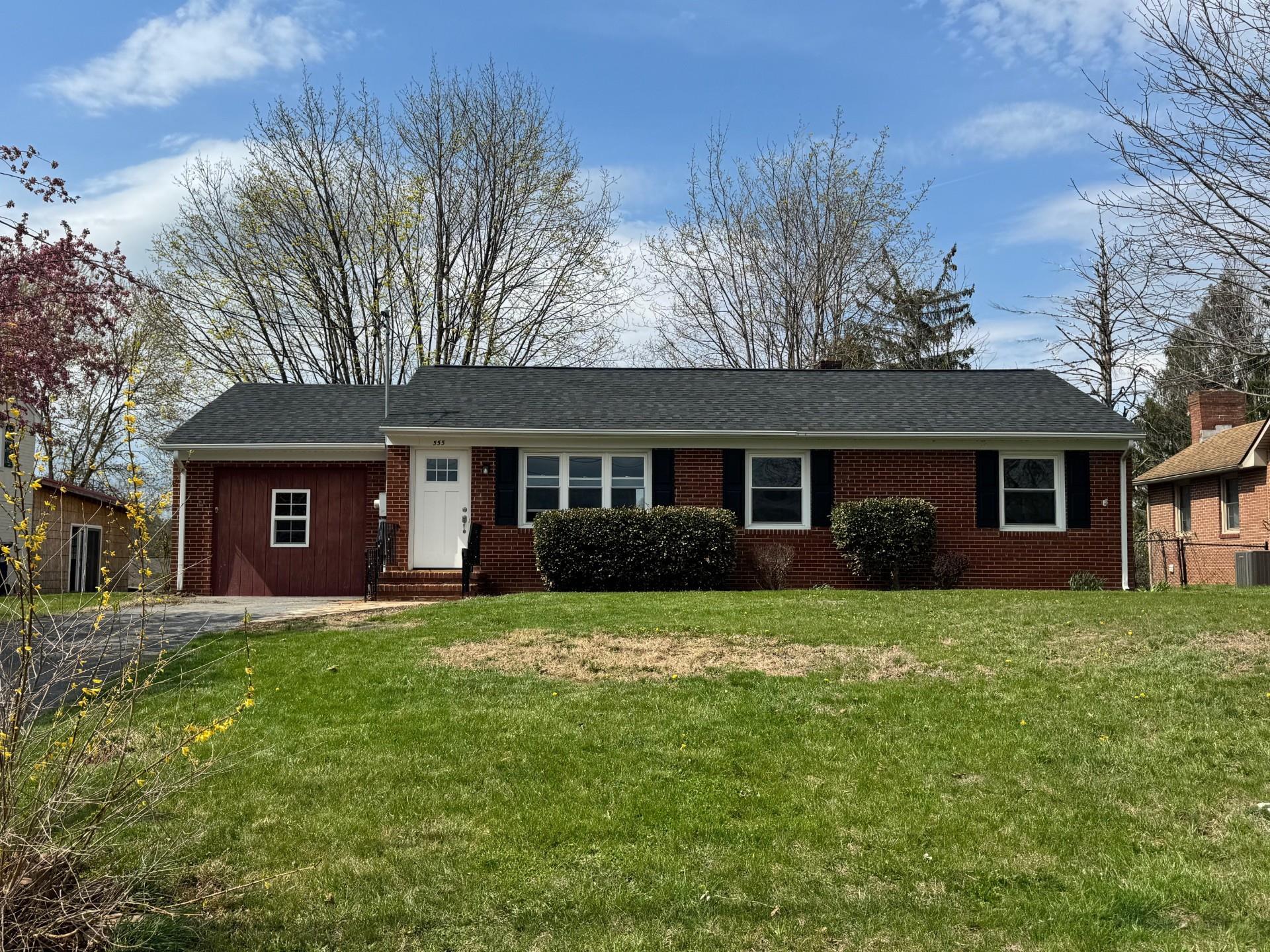 555 HARTMAN DR