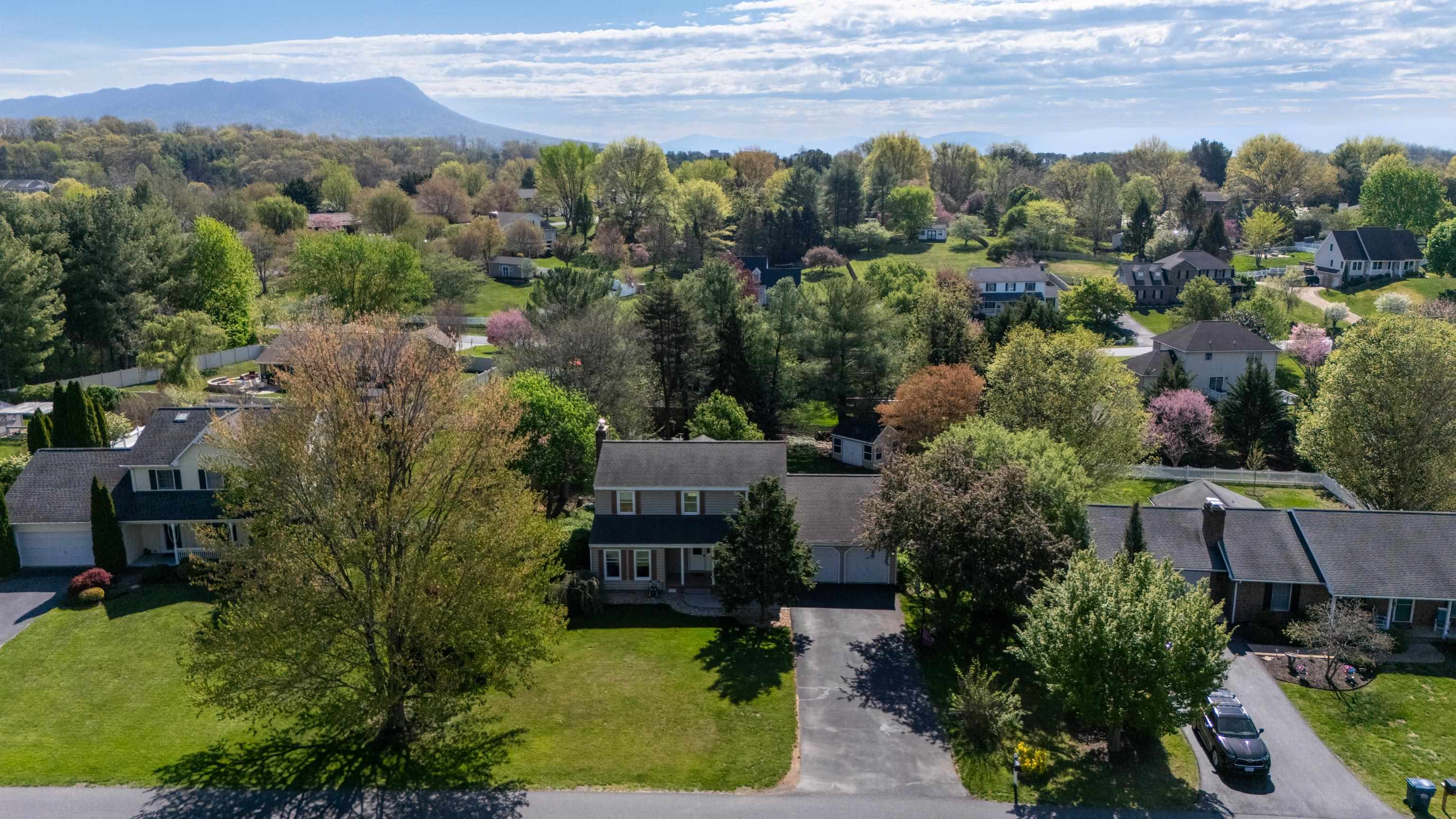 1368 BLUEWATER RD