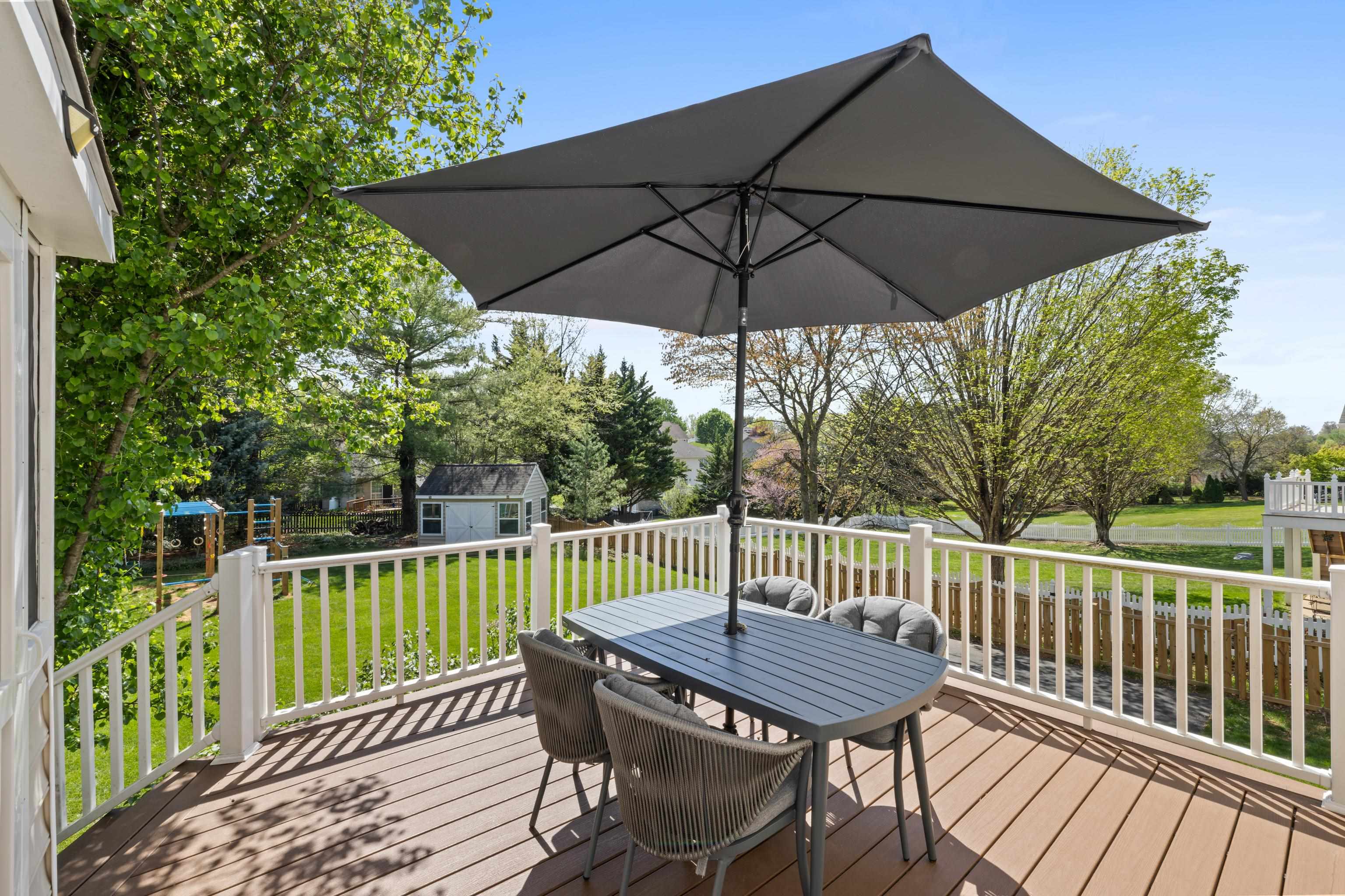 1368 BLUEWATER RD