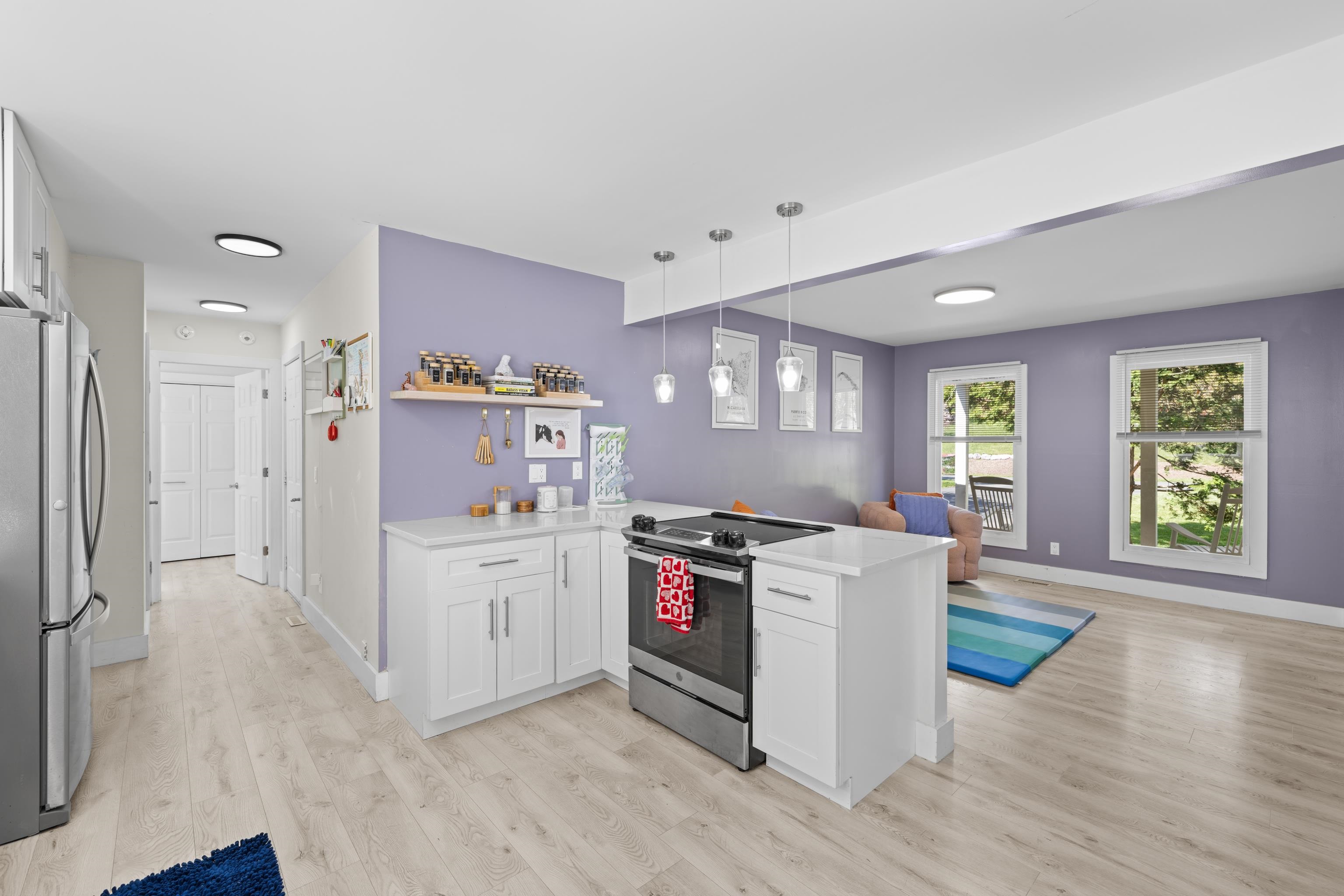 1368 BLUEWATER RD