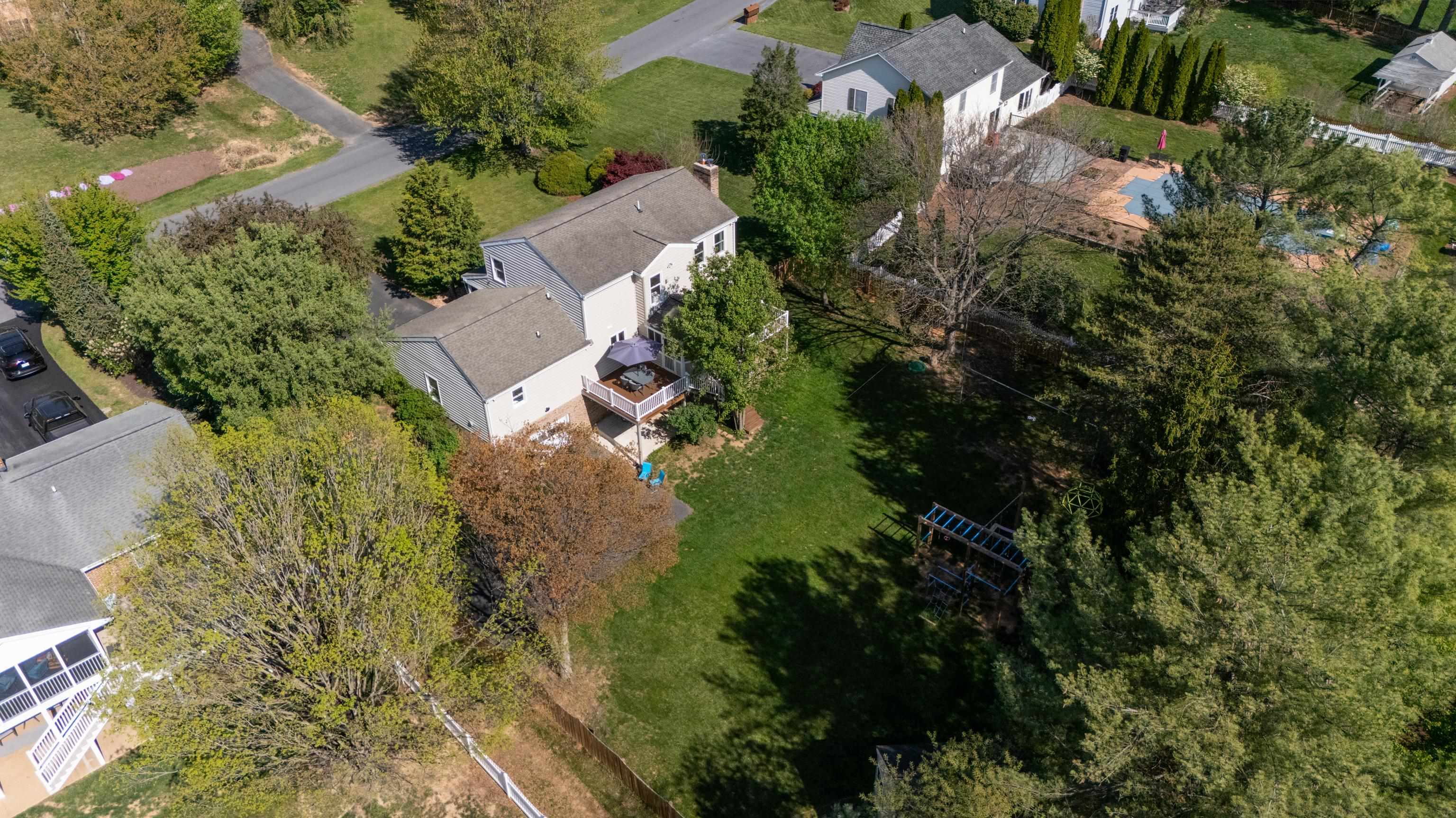 1368 BLUEWATER RD