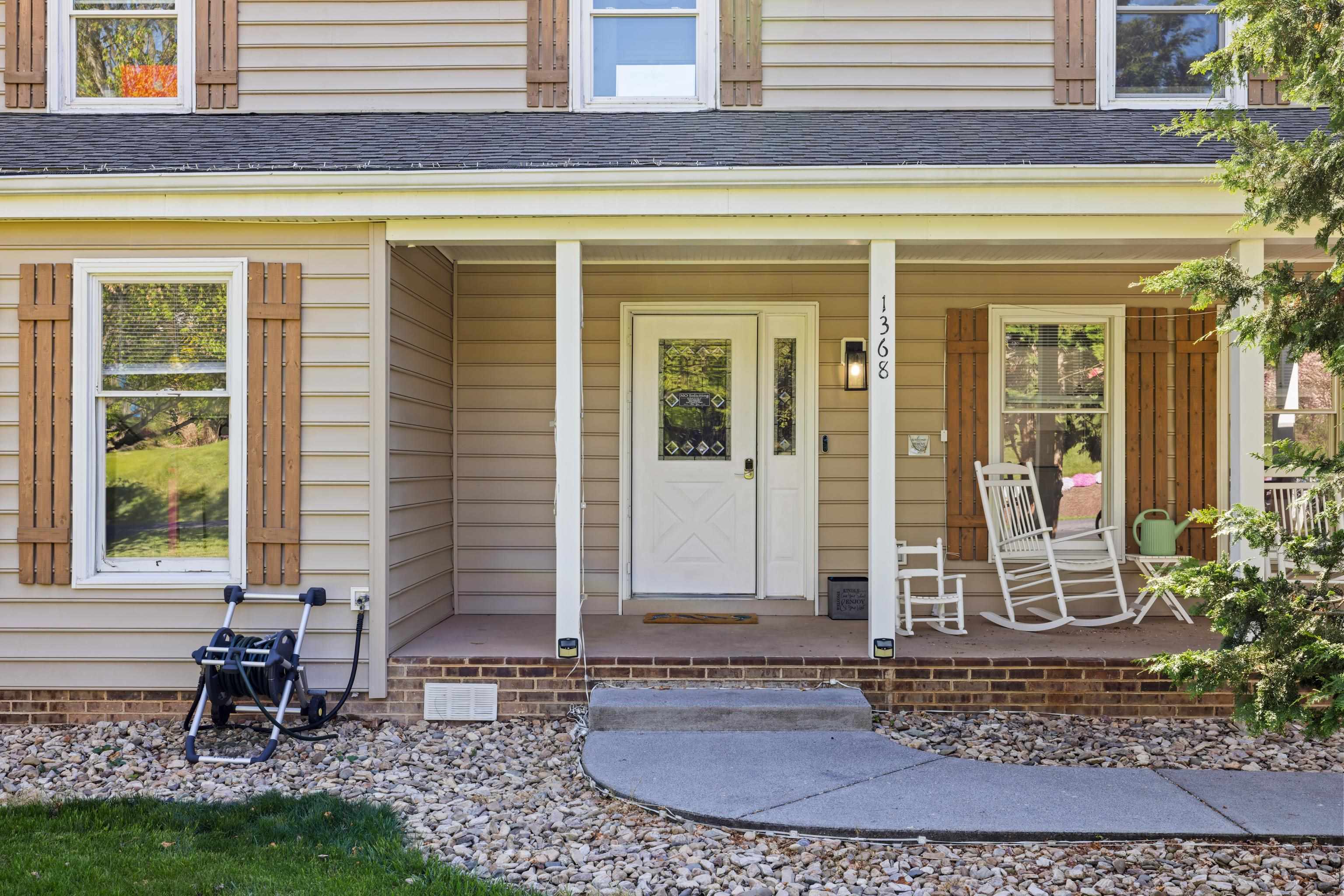 1368 BLUEWATER RD
