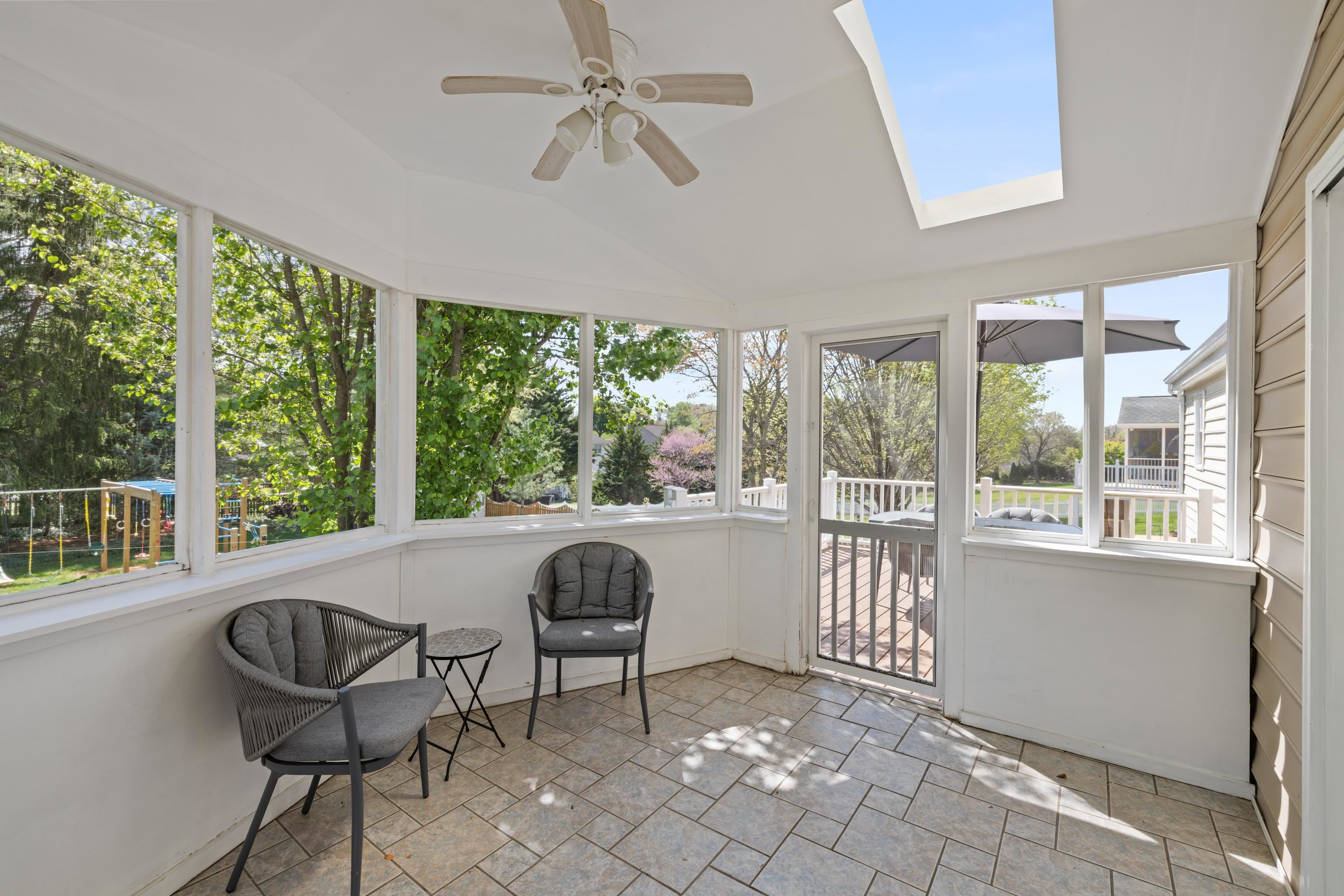 1368 BLUEWATER RD