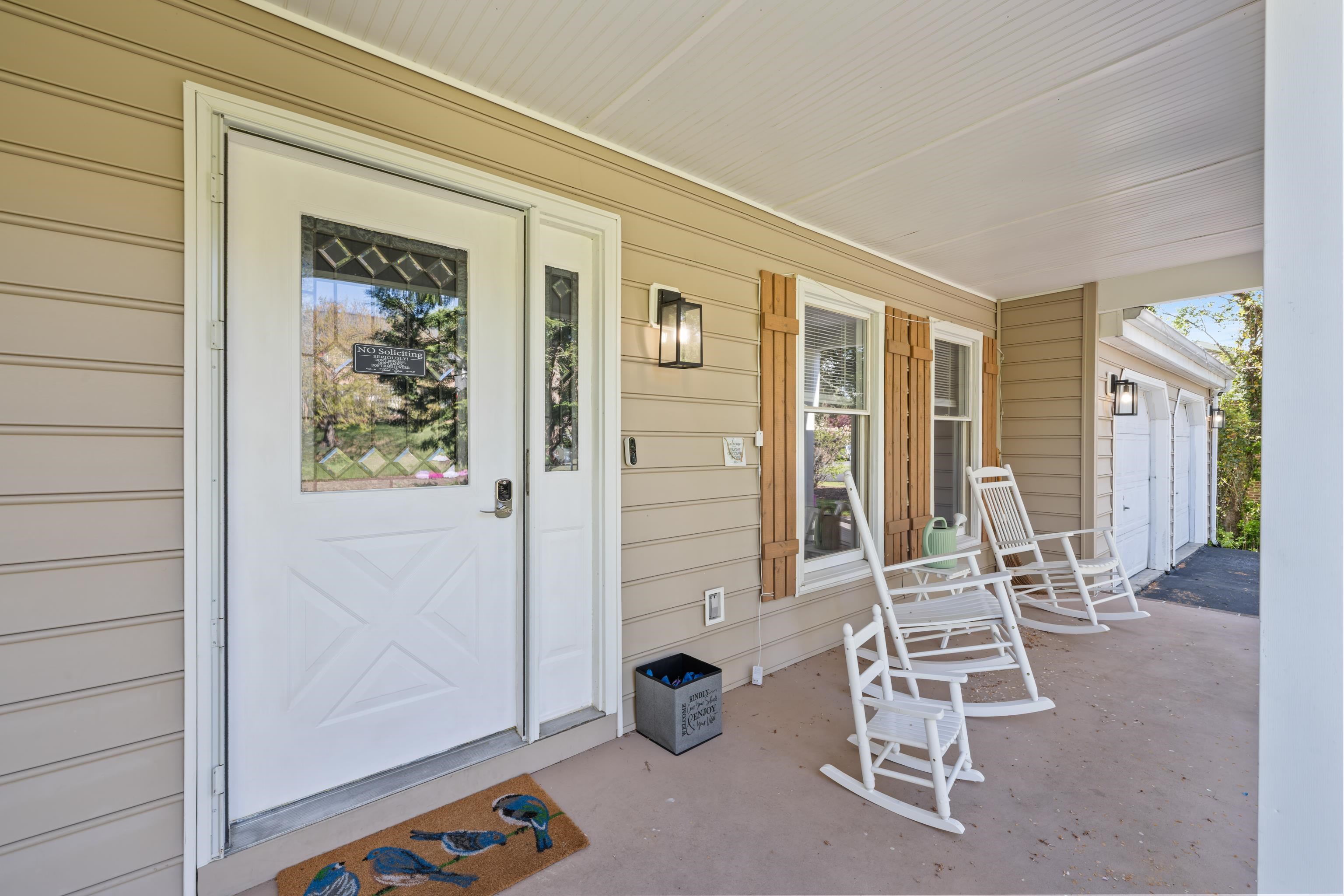 1368 BLUEWATER RD