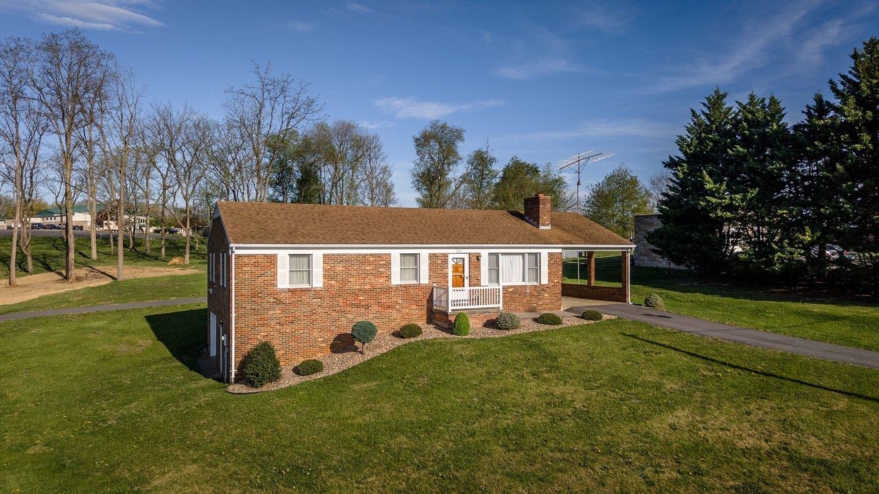 211 PEAR ST