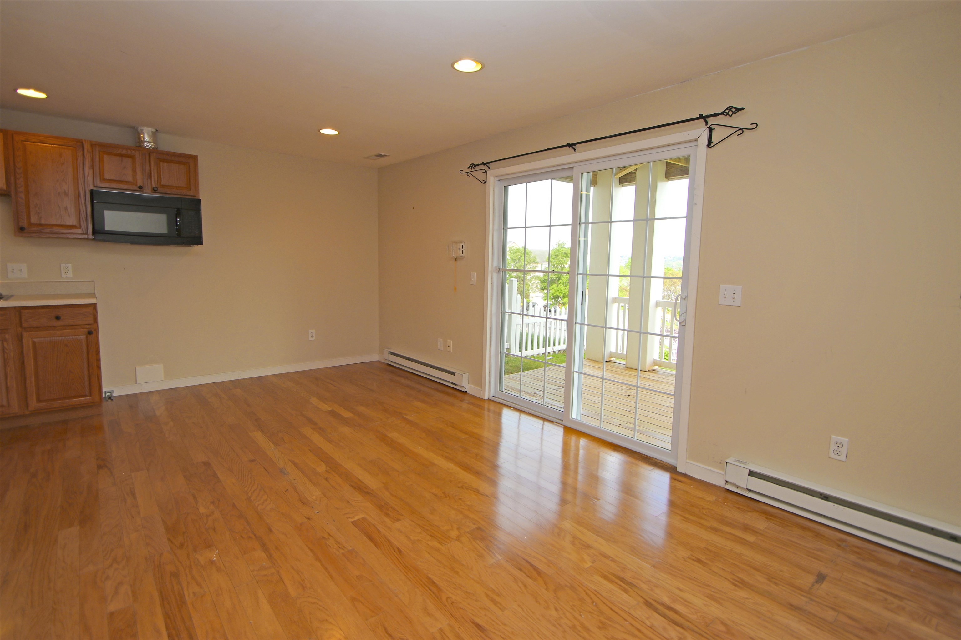 1218 OLD RICHMOND CIR