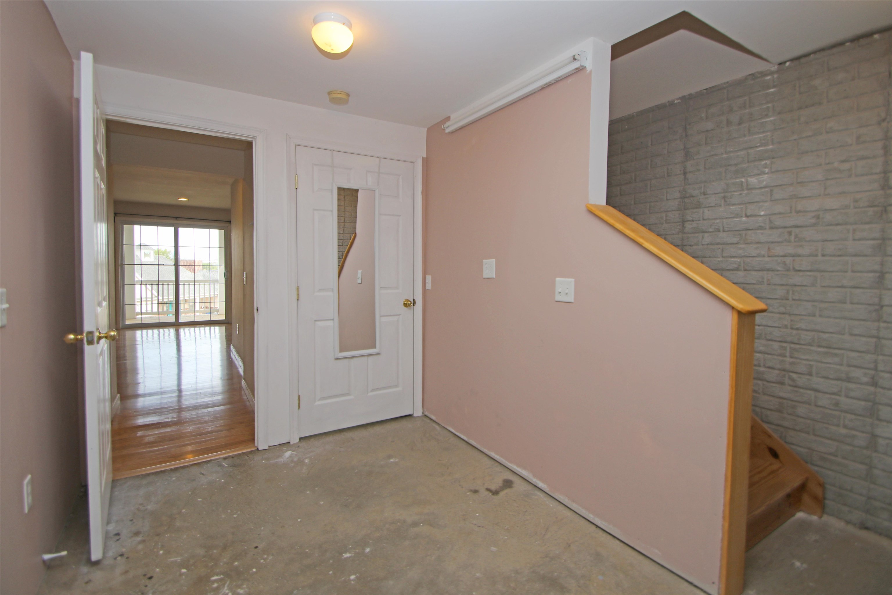 1218 OLD RICHMOND CIR