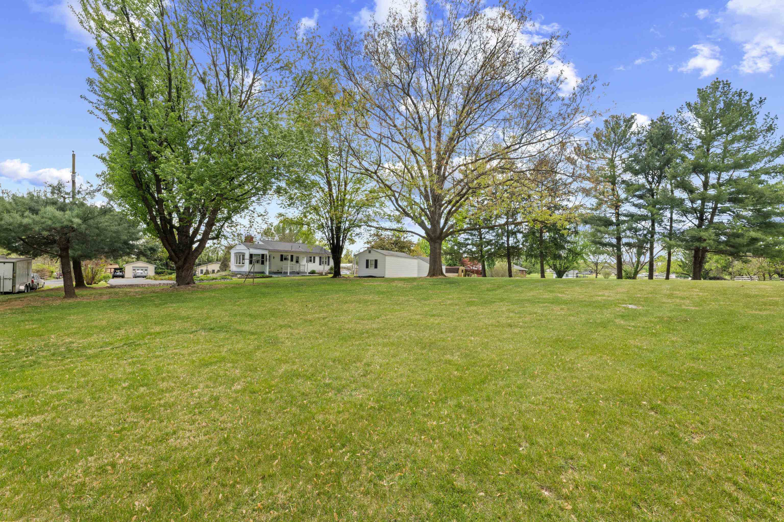 1070 HARMAN RD