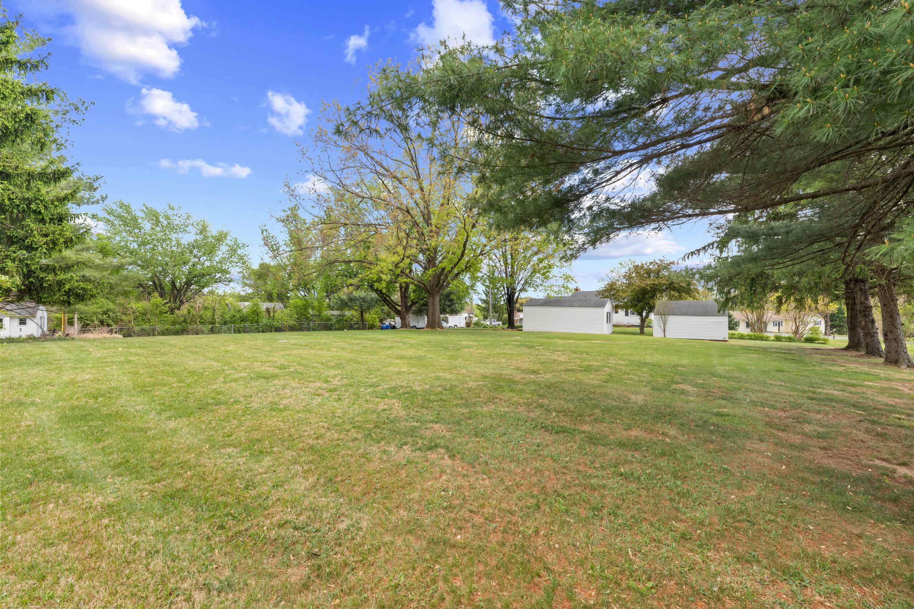 1070 HARMAN RD