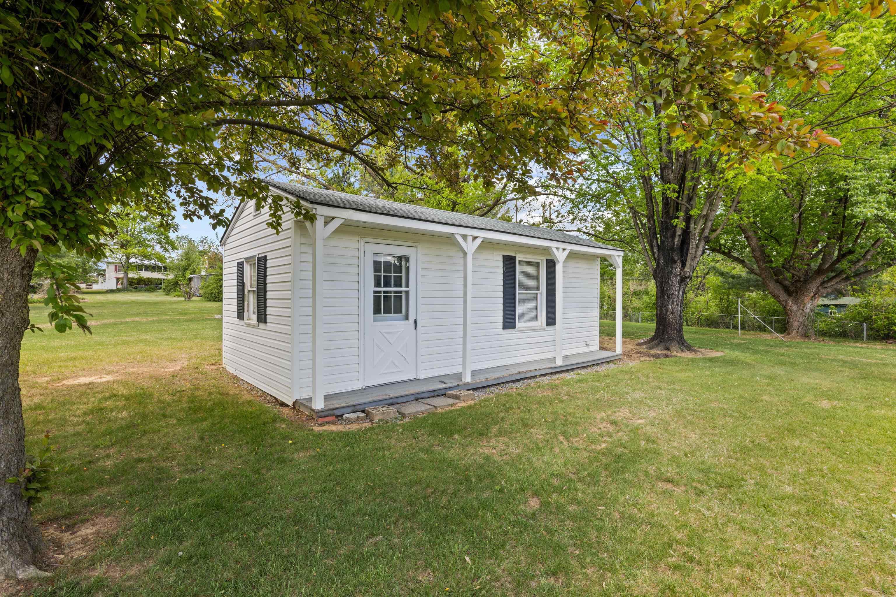 1070 HARMAN RD