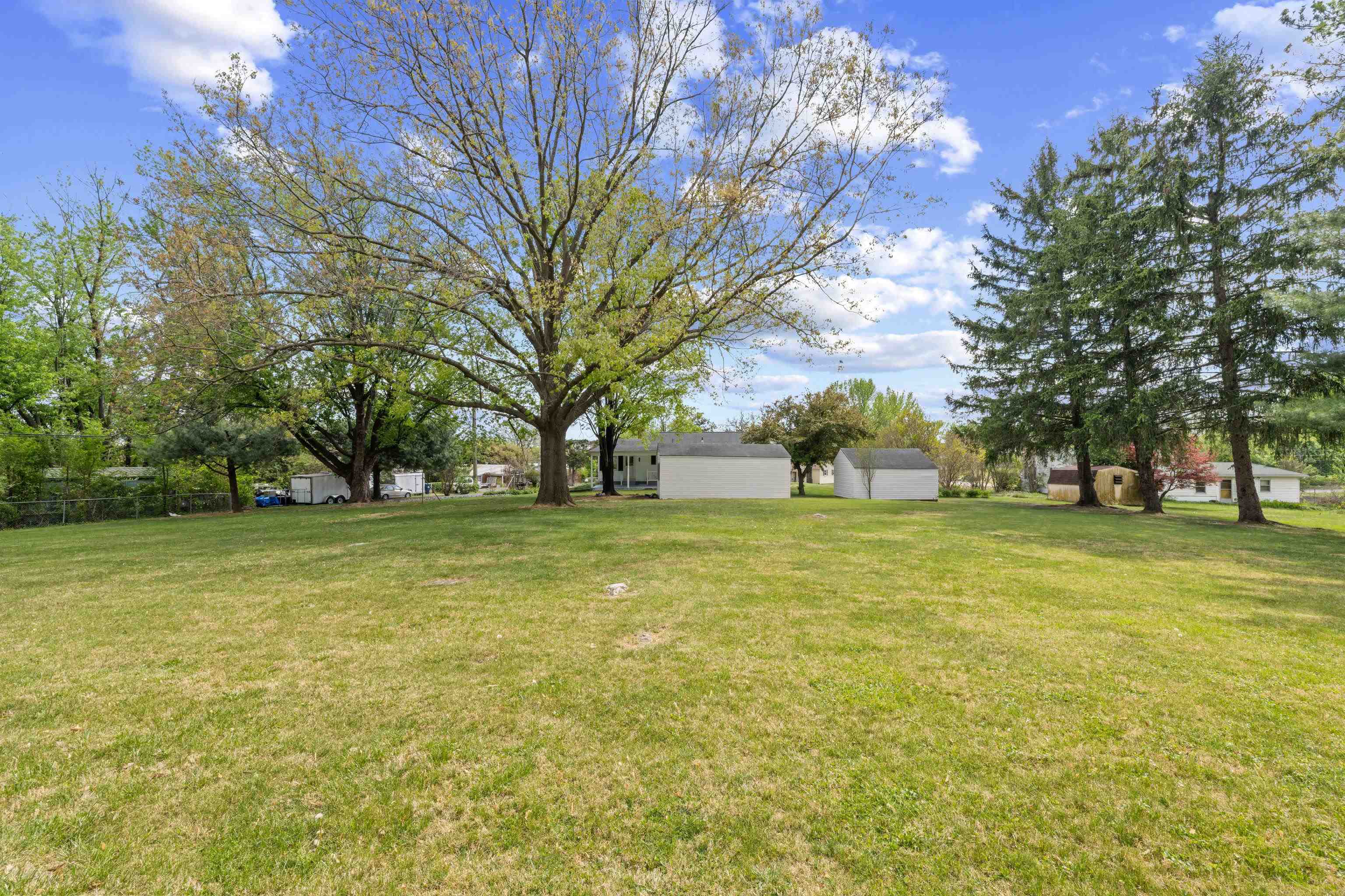 1070 HARMAN RD