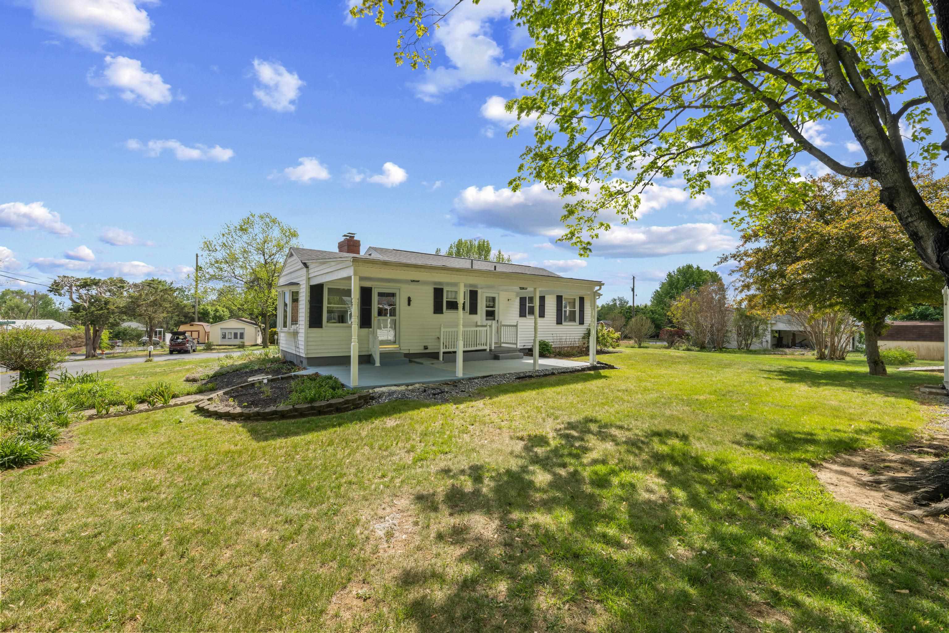 1070 HARMAN RD