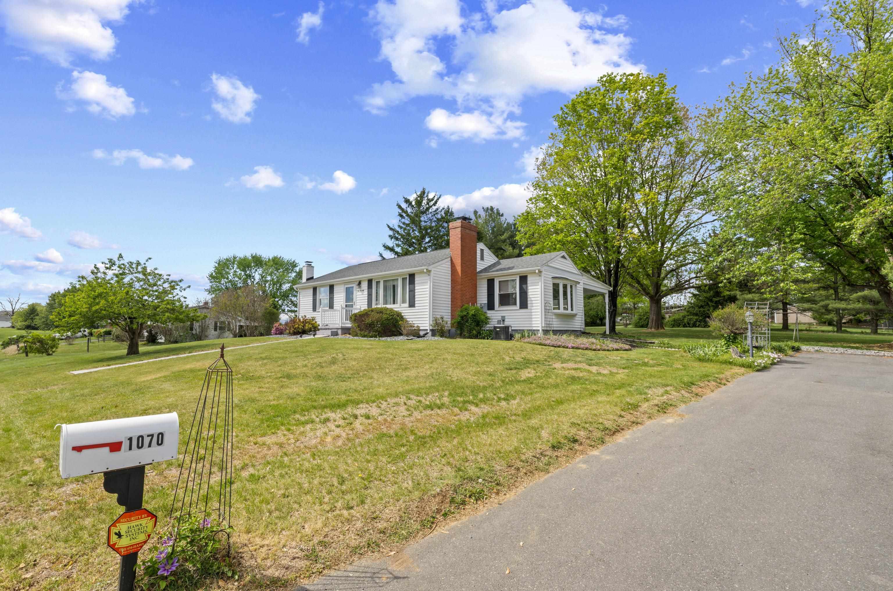 1070 HARMAN RD