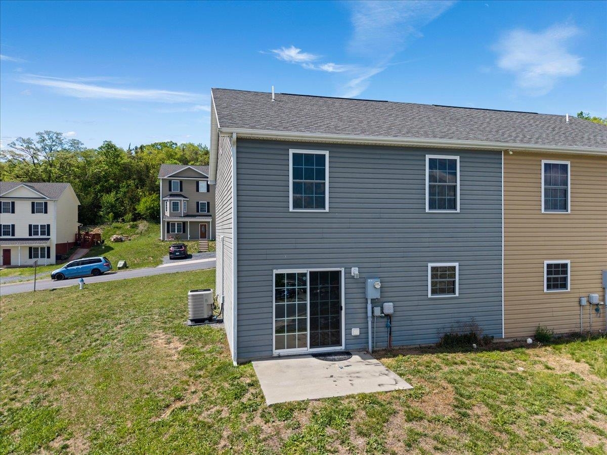3265 HEBRON CT