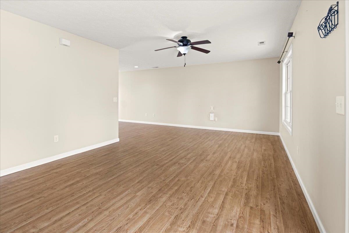 3265 HEBRON CT