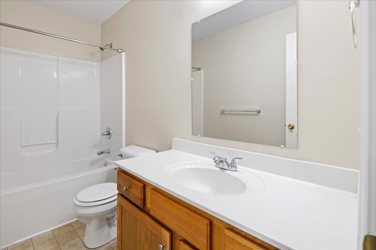 3265 HEBRON CT