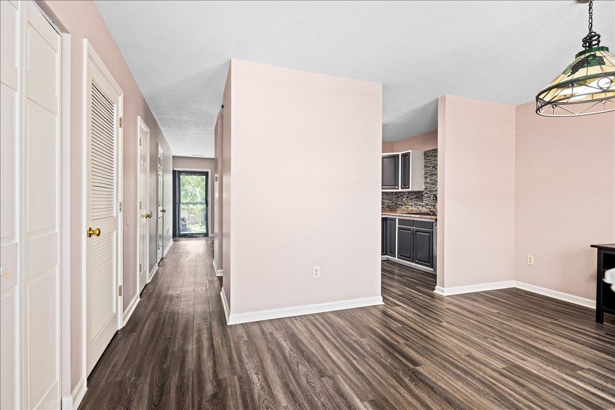 1256 OLD WINDMILL CIR