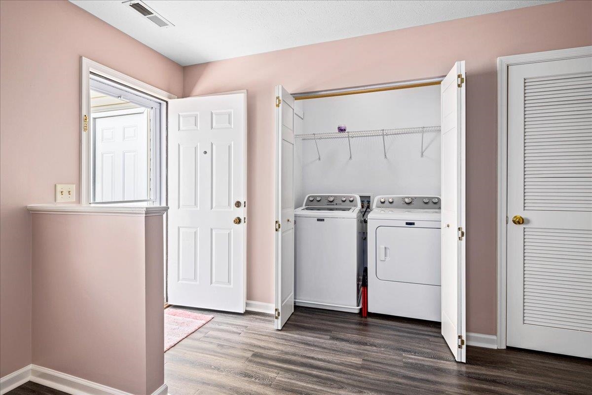 1256 OLD WINDMILL CIR