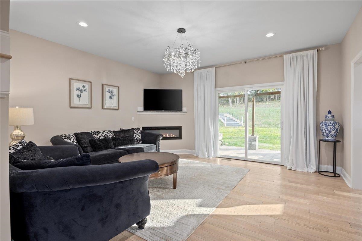 430 RACHEL DR