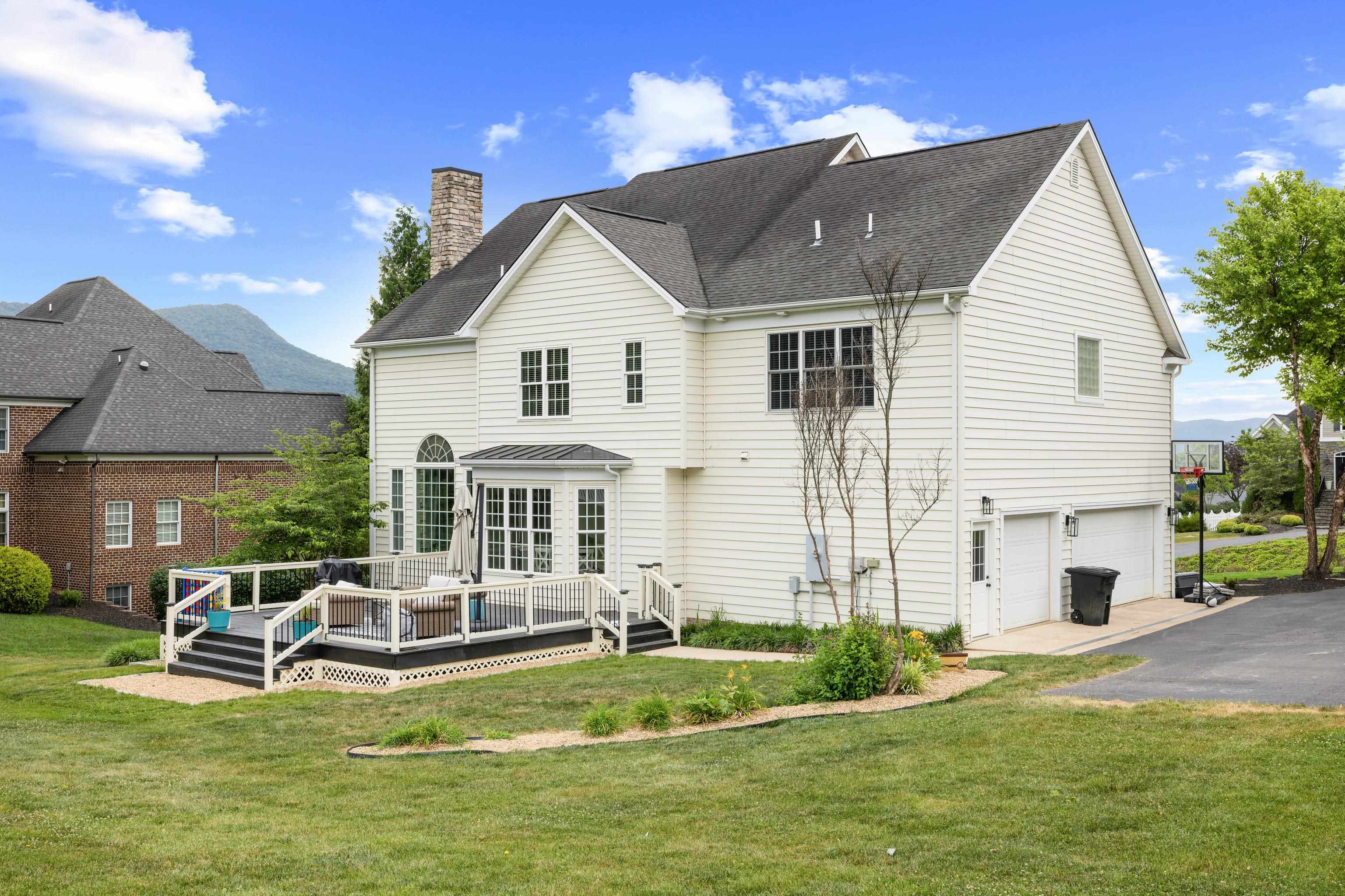 326 CLAREMONT AVE