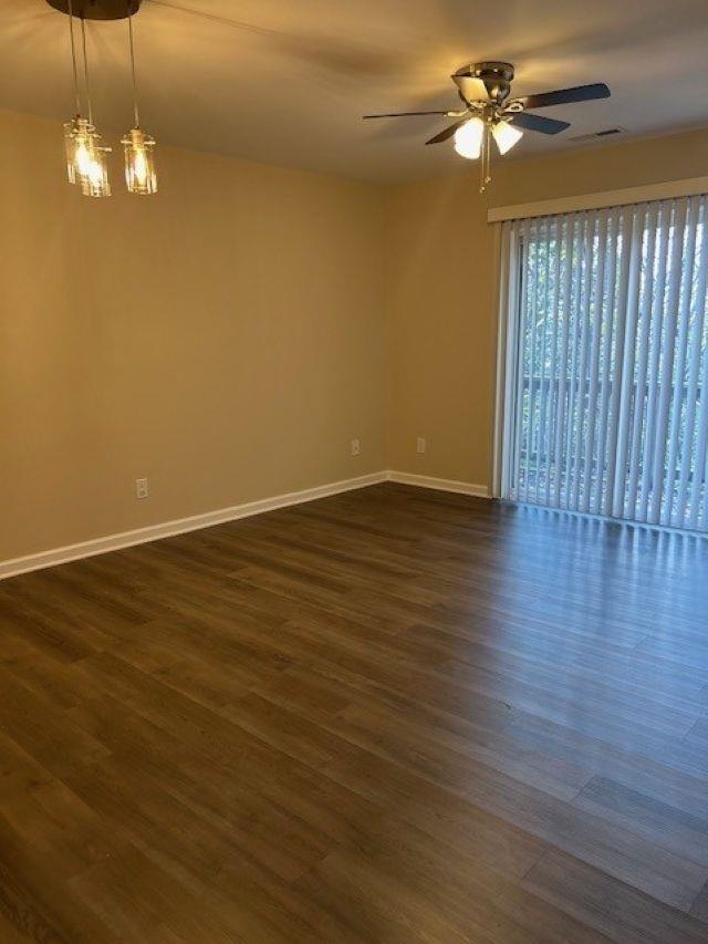 1131 ROBIN HOOD CT Unit: 105