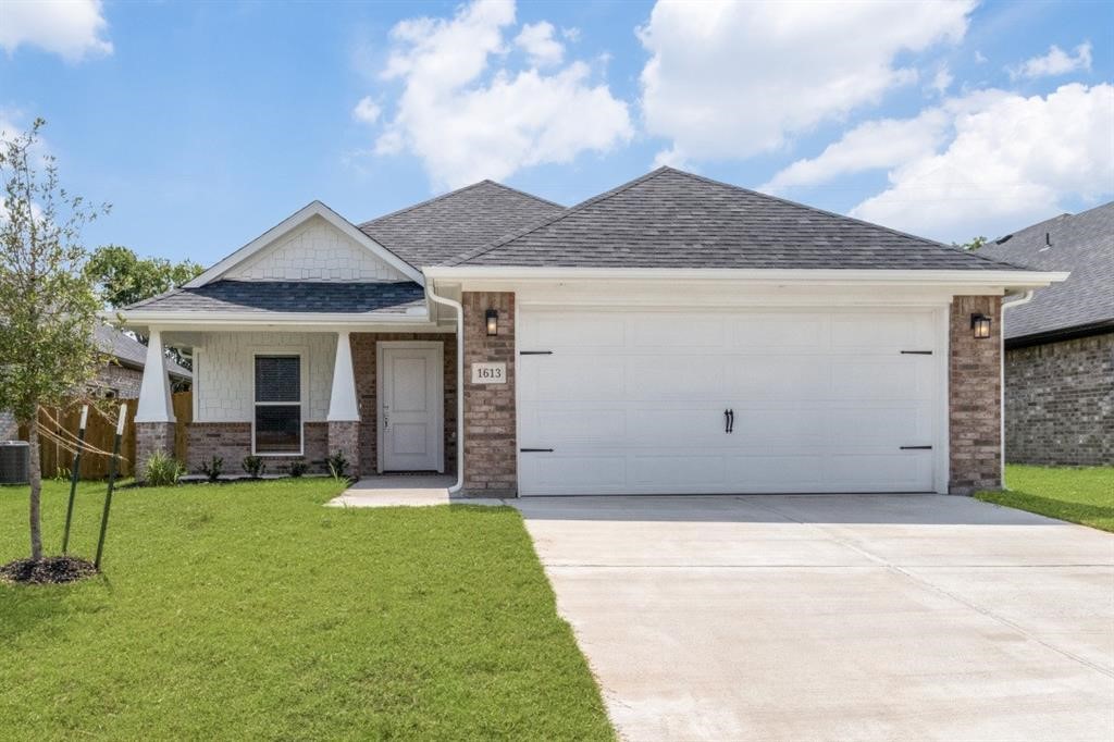 1613 Aleia Cove