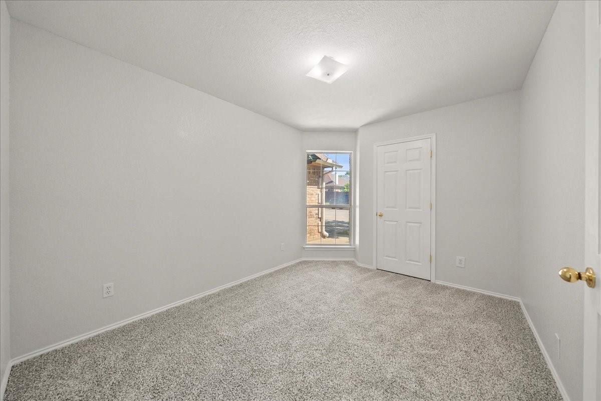 6825 Cheatham Drive