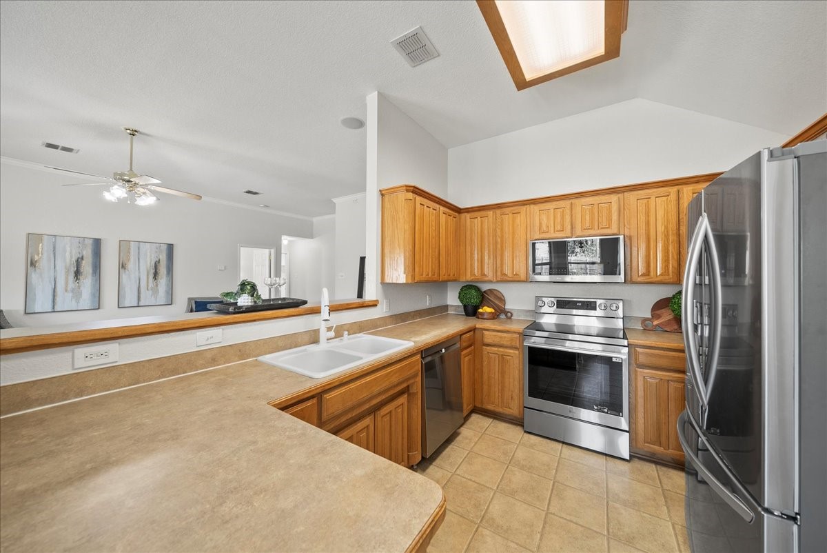 6825 Cheatham Drive