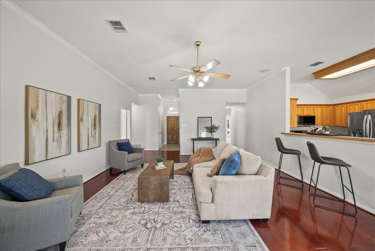 6825 Cheatham Drive