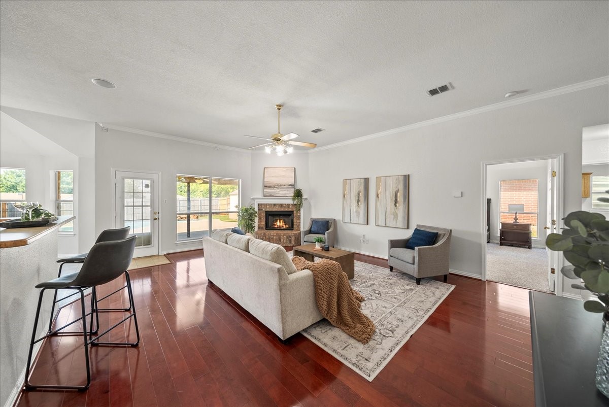 6825 Cheatham Drive