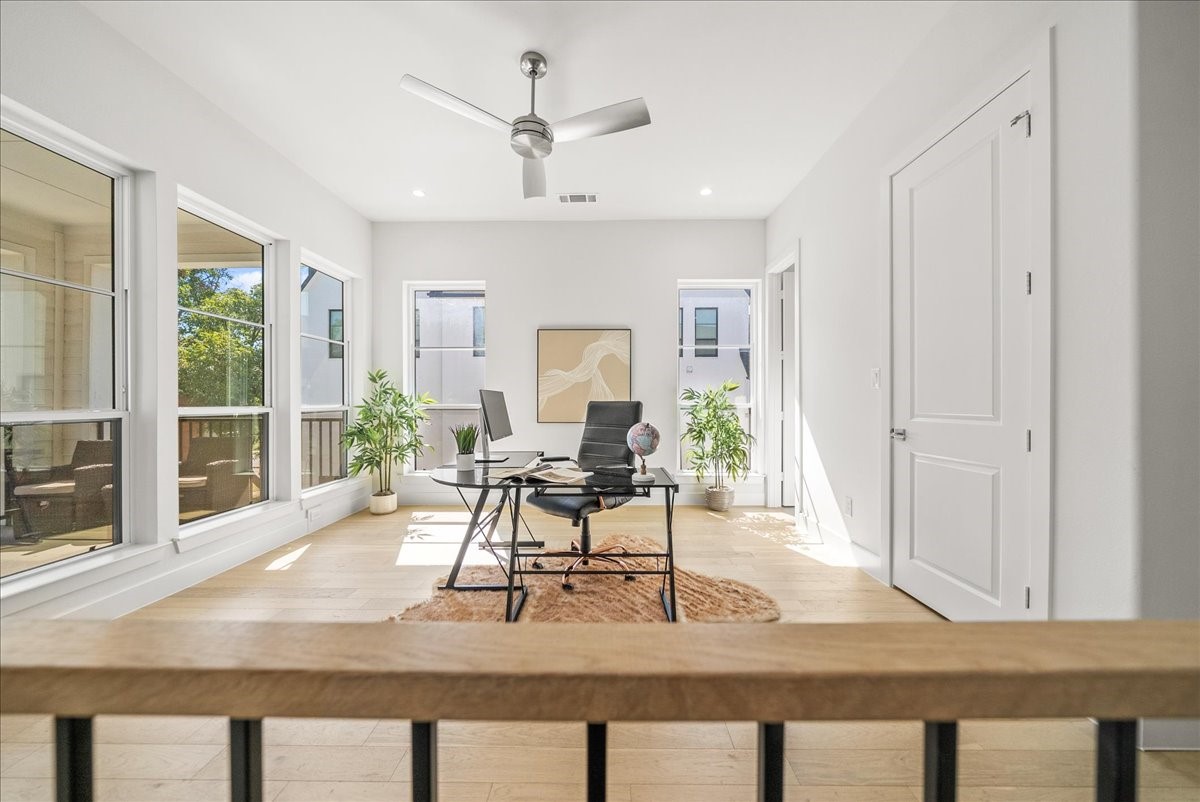 135 Garden Court E